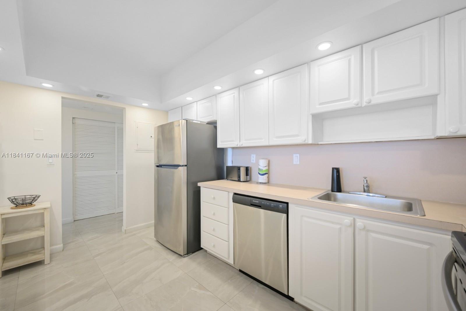 Photo of 19370 Collins Ave  #1425, Sunny Isles Beach, Florida, 33160 - 