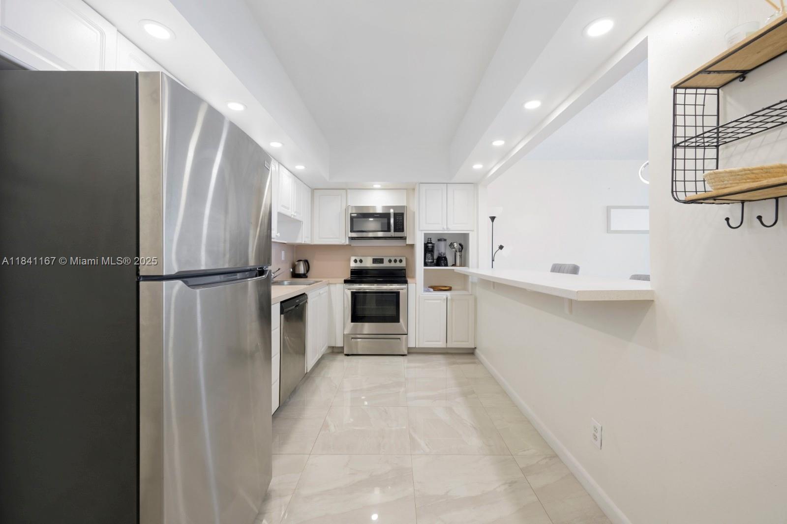 Photo of 19370 Collins Ave  #1425, Sunny Isles Beach, Florida, 33160 - 