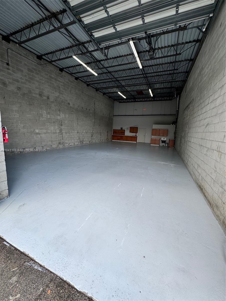 See details 13 / sq. ft. $ 2025-07-15 0 Photo