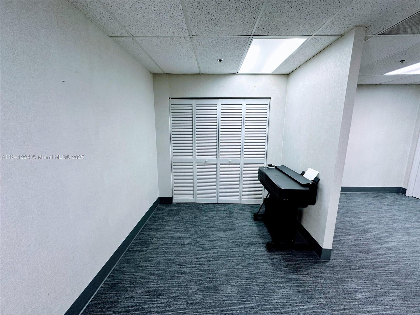 609A & 609B  /   sq. ft. $ 2025-07-15 0 Photo