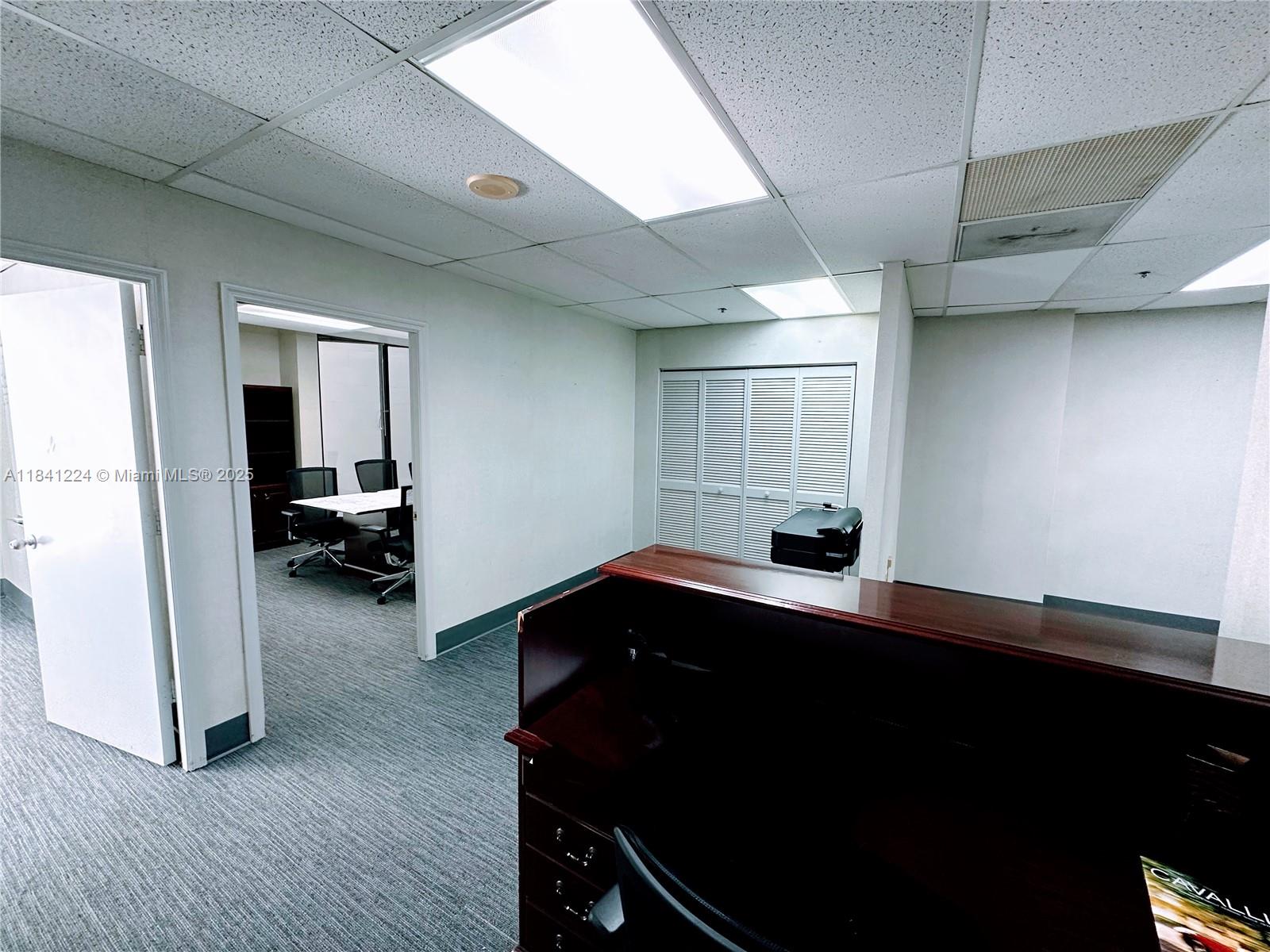 609A & 609B  /   sq. ft. $ 2025-07-15 0 Photo