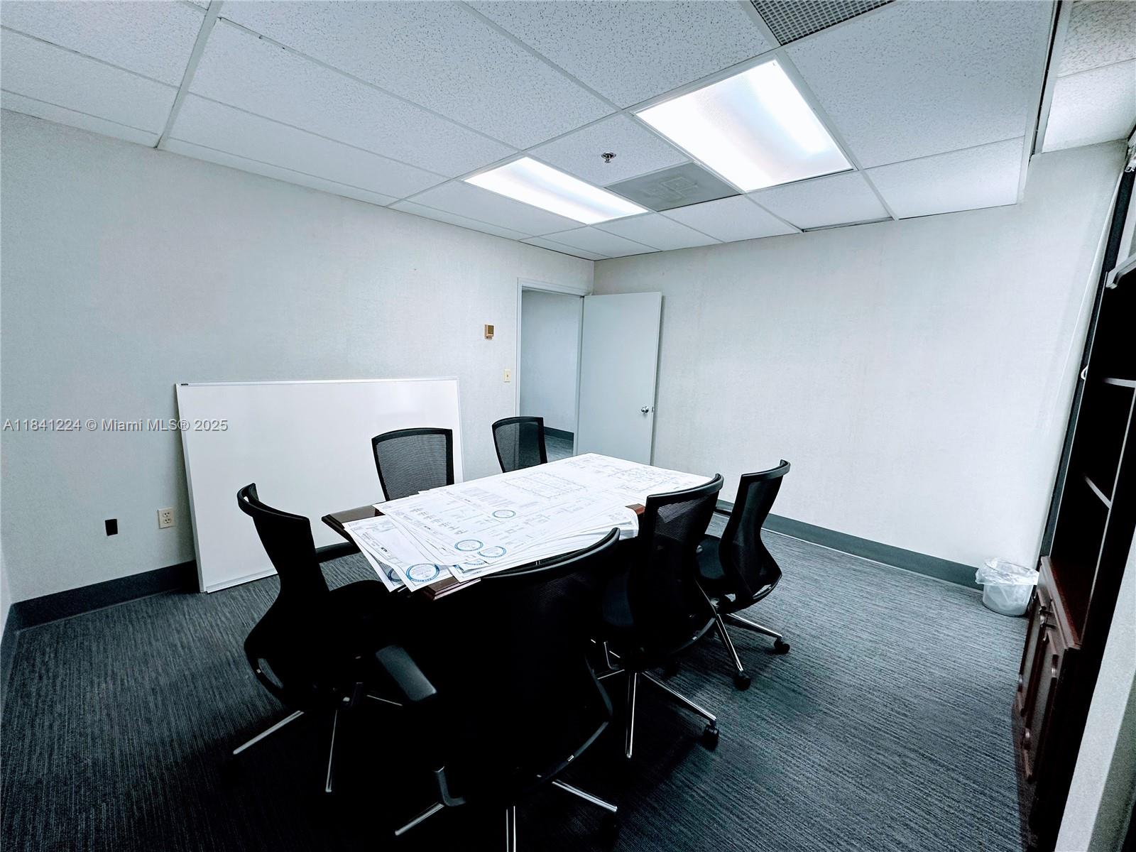 609A & 609B  /   sq. ft. $ 2025-07-15 0 Photo