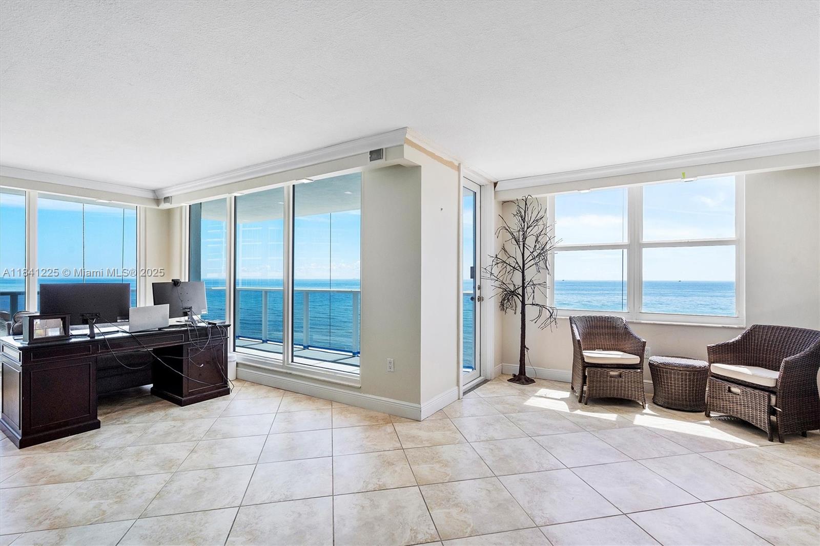 Photo of 2751 Ocean Dr  #504S, Hollywood, Florida, 33019 - Living Room/Dining