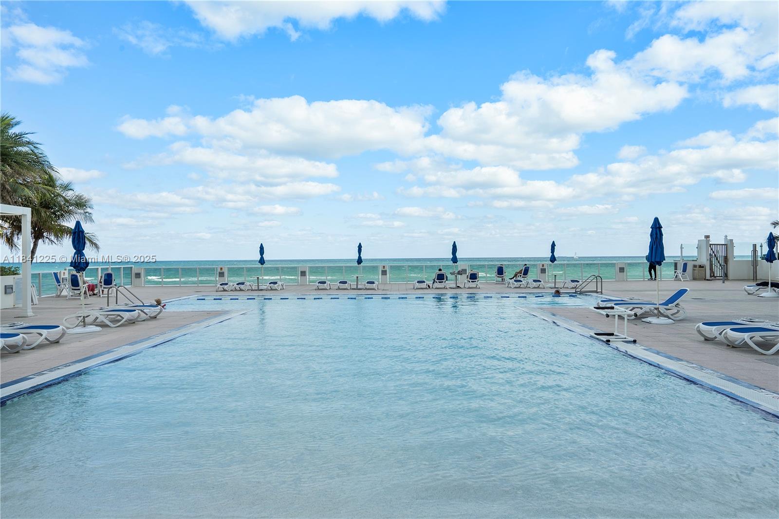 Photo of 2751 Ocean Dr  #504S, Hollywood, Florida, 33019 - 