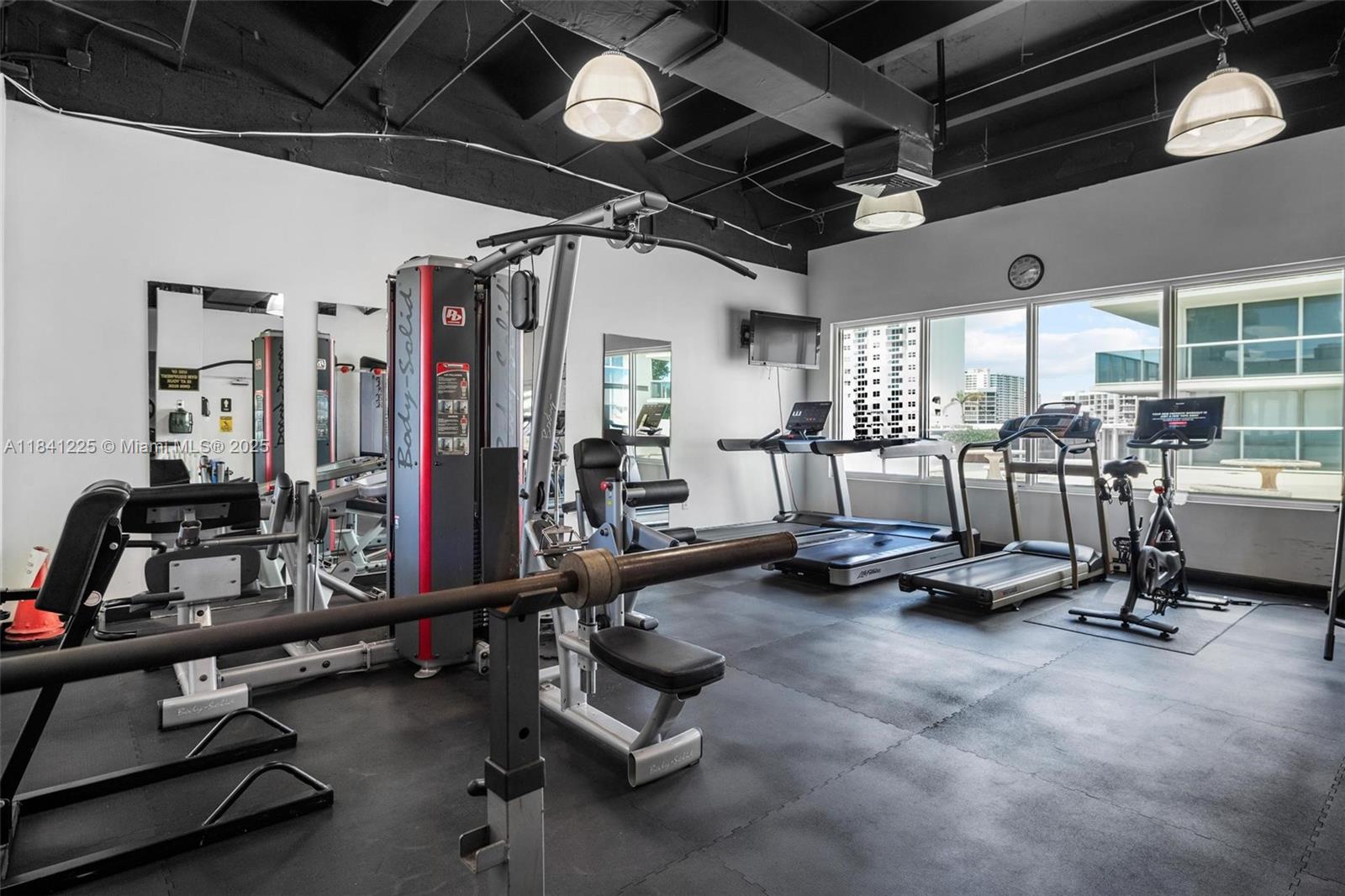 Photo of 2751 Ocean Dr  #504S, Hollywood, Florida, 33019 - 