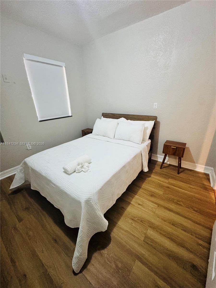   /   sq. ft. $ 2026-01-12 0 foto