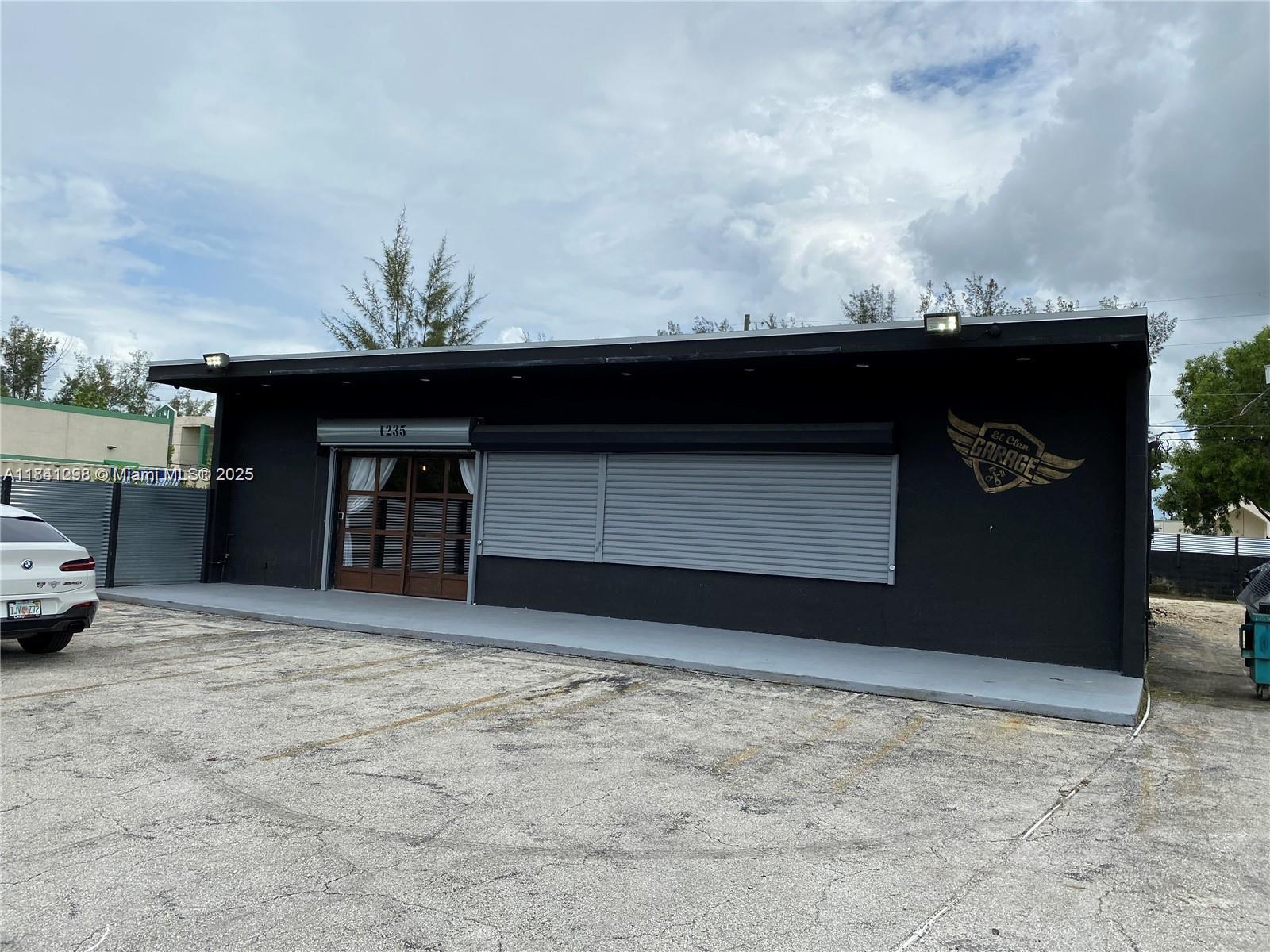 See details / sq. ft. $ 2025-07-16 0 Photo