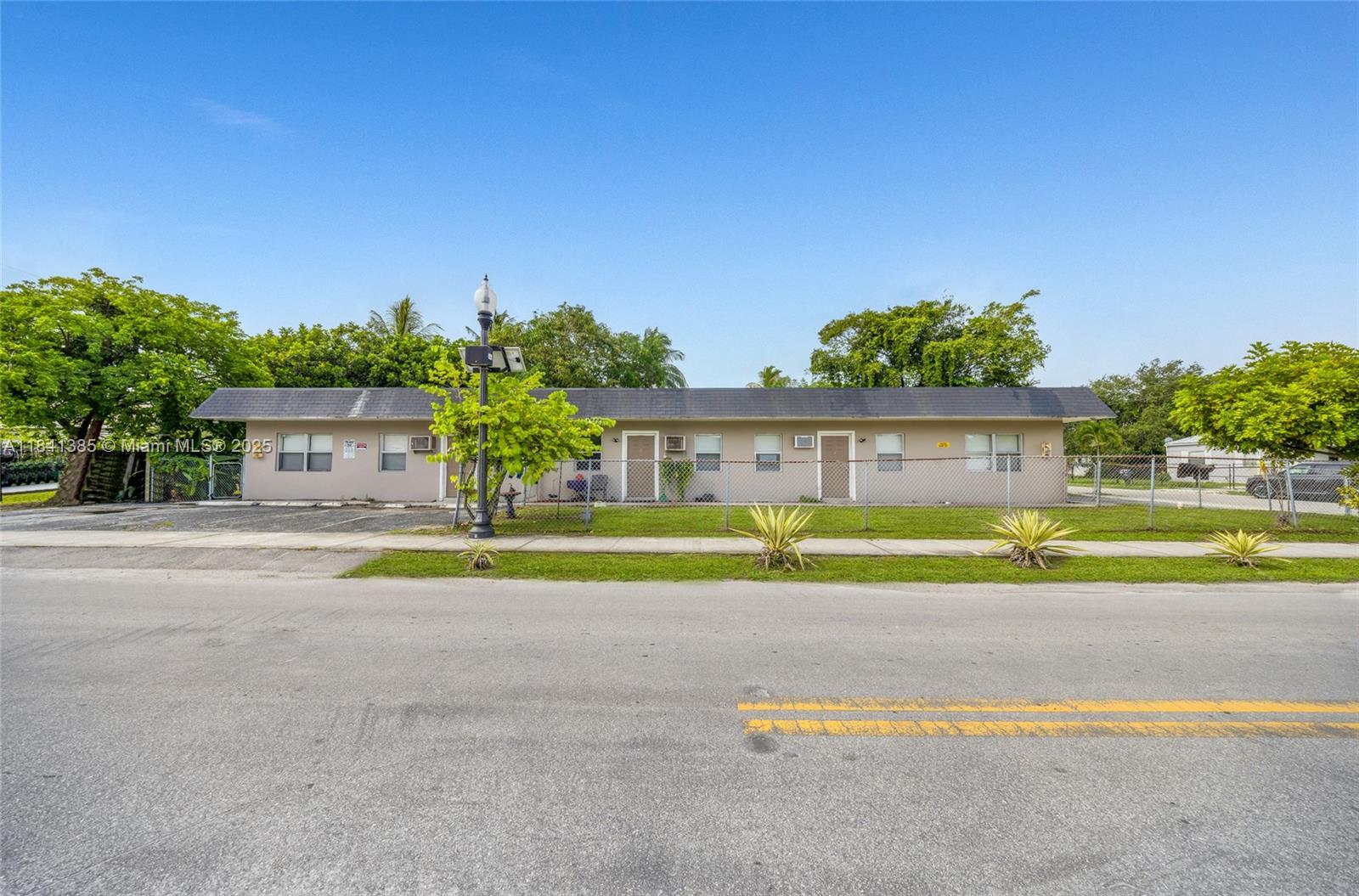 See details / 1936 sq. ft. $ 2025-07-16 0 Photo