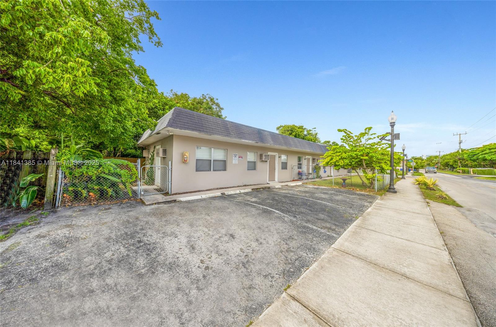 See details / 1936 sq. ft. $ 2025-07-16 0 Photo