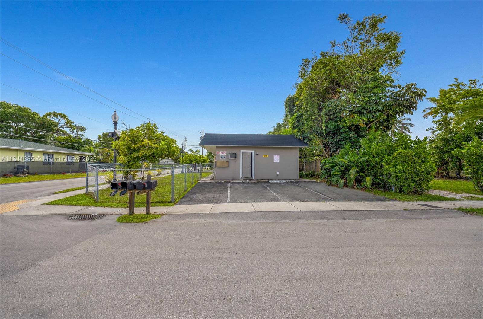 See details / 1936 sq. ft. $ 2025-07-16 0 Photo