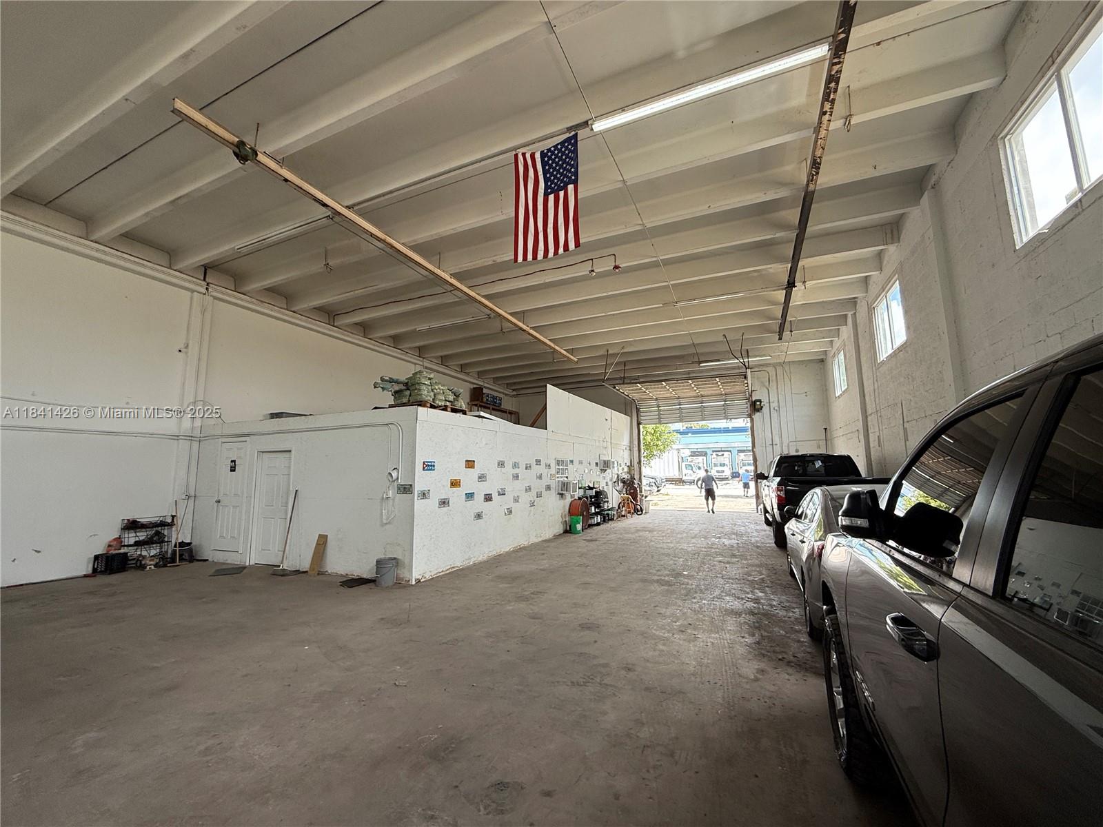 See details 1 / sq. ft. $ 2025-07-16 0 Photo