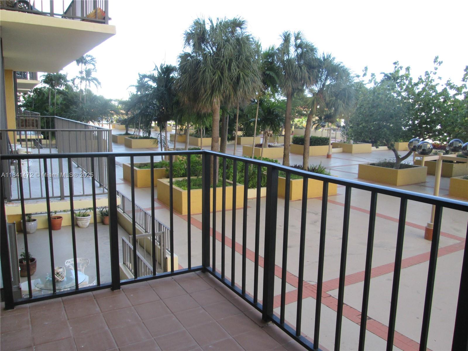 See details 408 2 / 2 1240 sq. ft. $ 2025-08-04 0 Photo