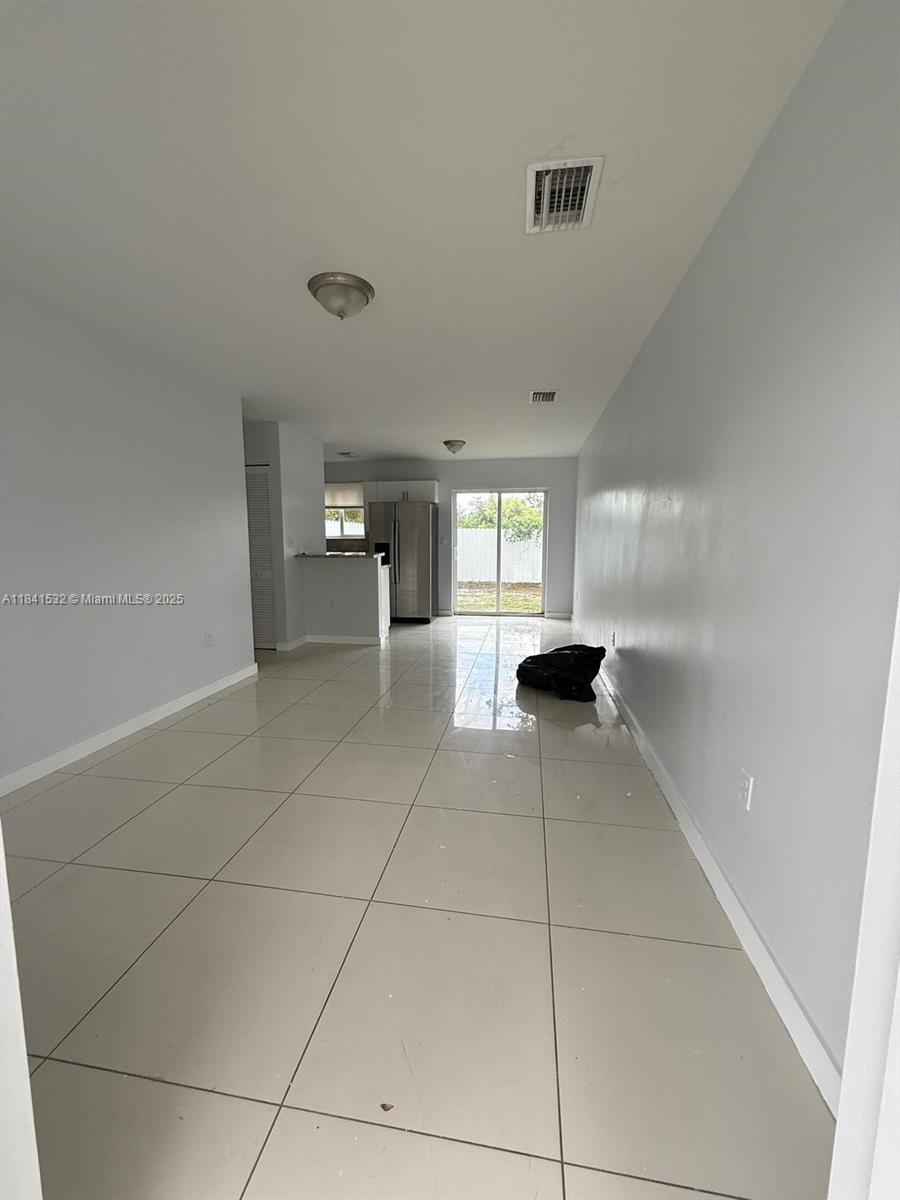 Ver detalles / sq. ft. $ 2025-11-05 0 foto