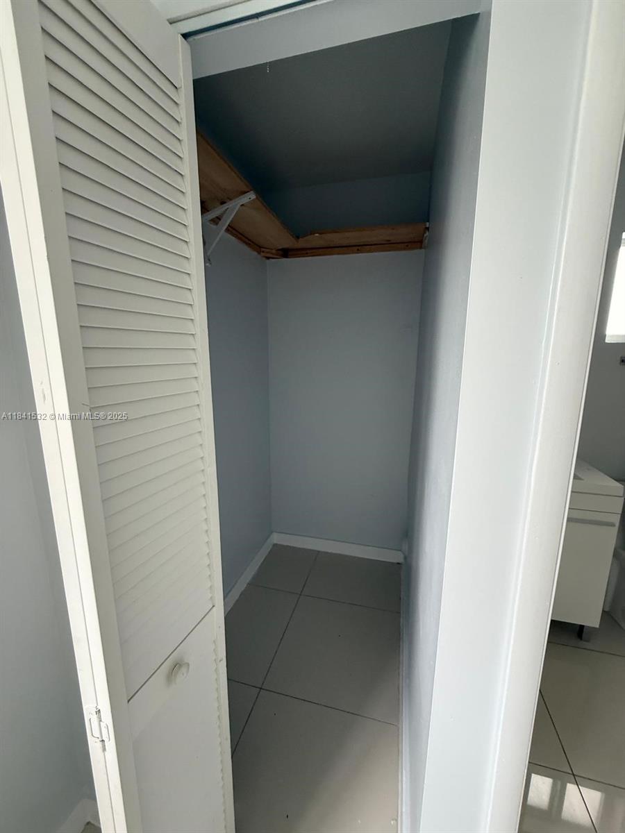 Ver detalles / sq. ft. $ 2025-11-05 0 foto