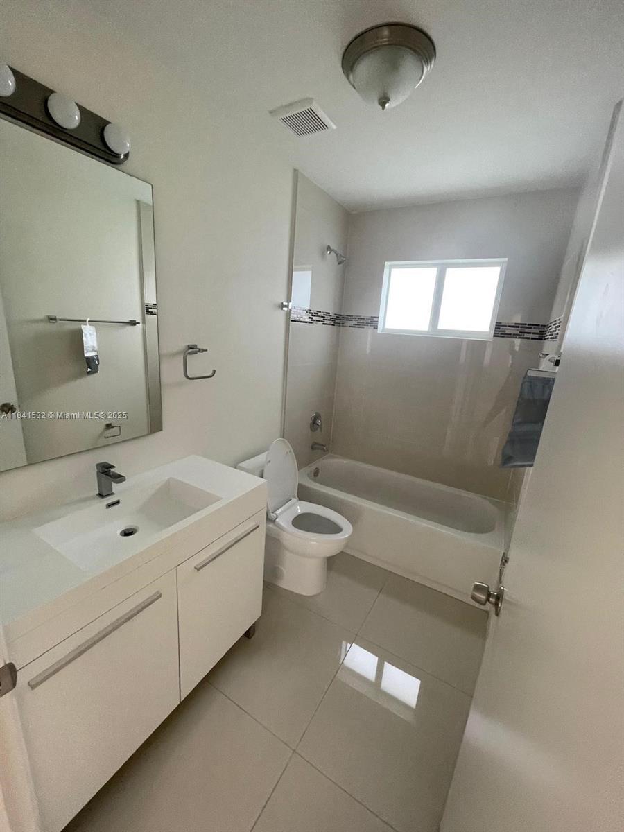 Ver detalles / sq. ft. $ 2025-07-16 0 foto