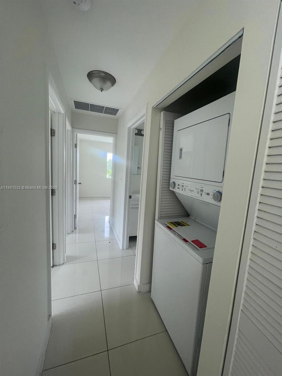 Ver detalles / sq. ft. $ 2025-07-16 0 foto