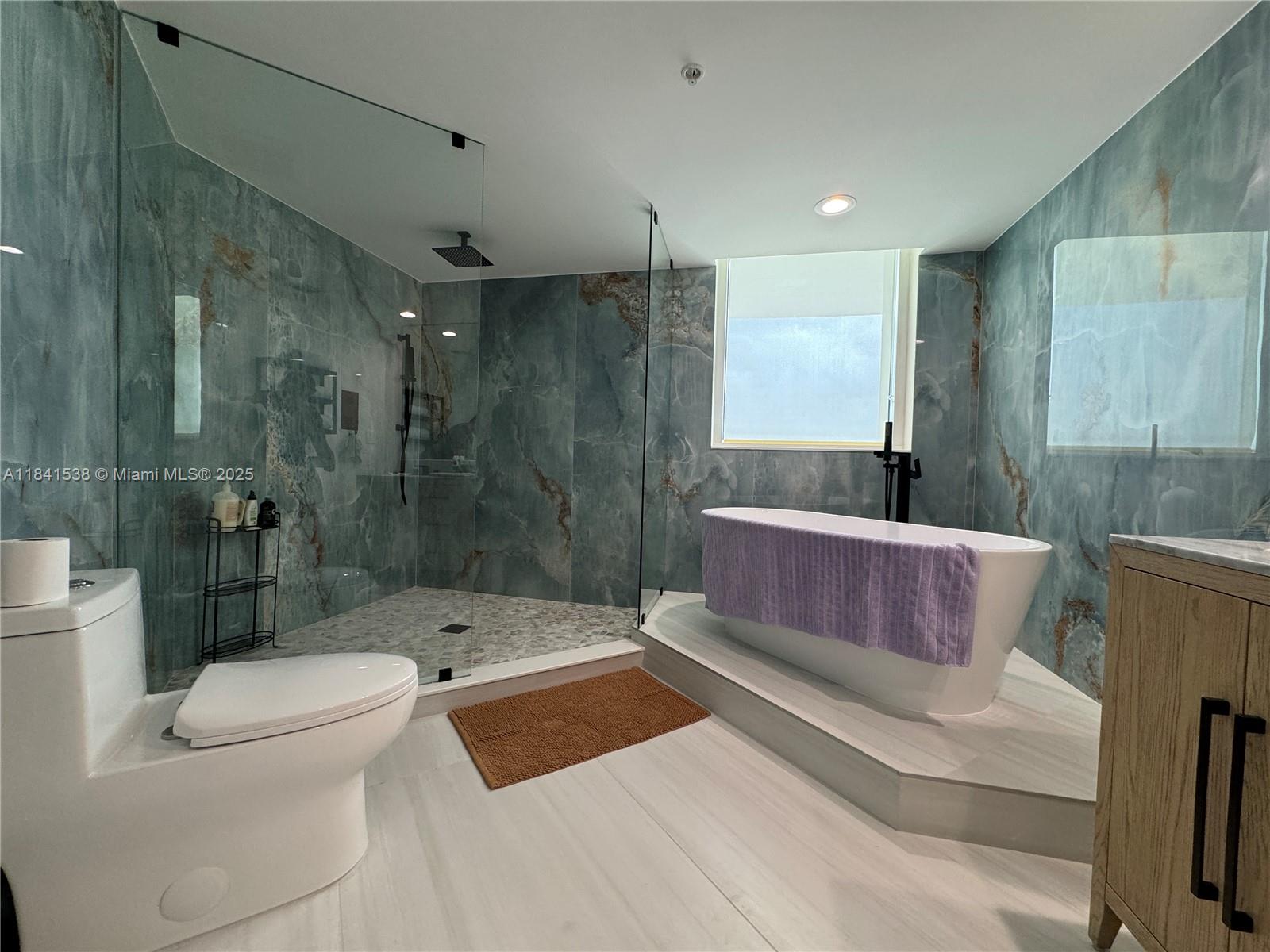 Photo of 1755 Hallandale Beach Blvd  #2207E, Hallandale Beach, Florida, 33009 - 