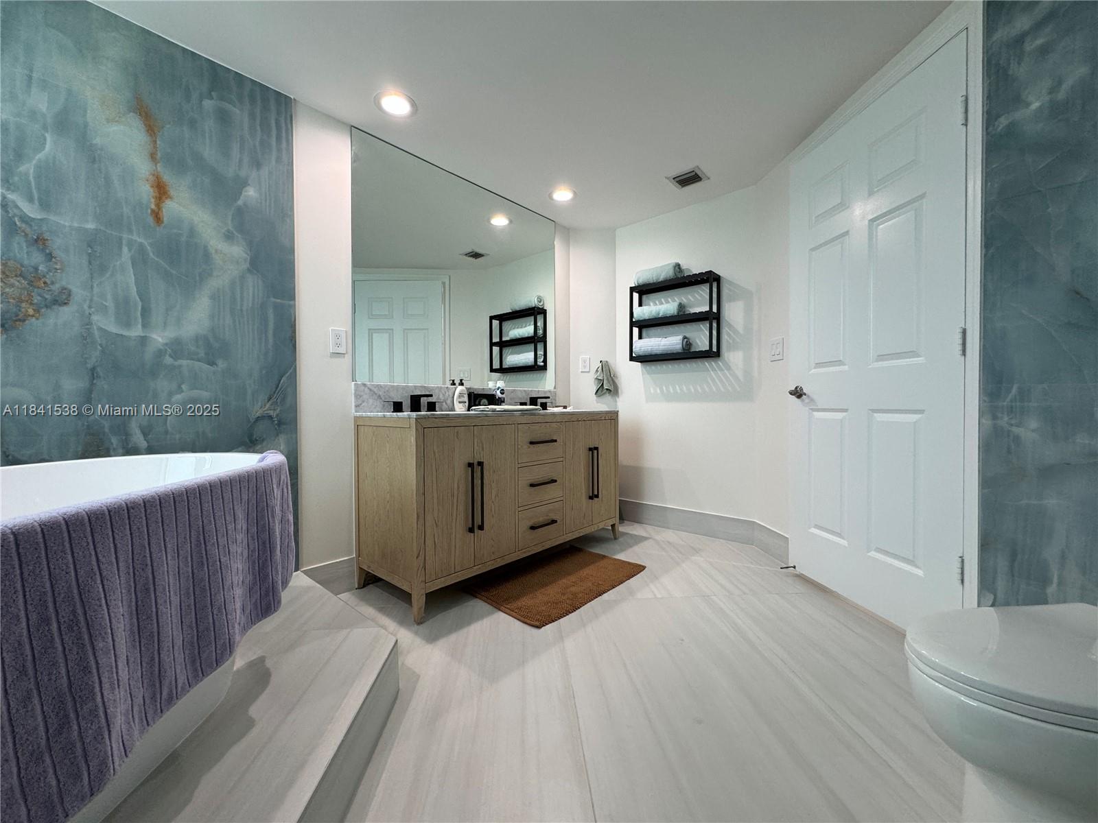 Photo of 1755 Hallandale Beach Blvd  #2207E, Hallandale Beach, Florida, 33009 - 