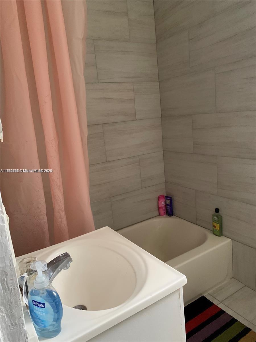 Ver detalles / 1254 sq. ft. $ 2025-07-16 0 foto
