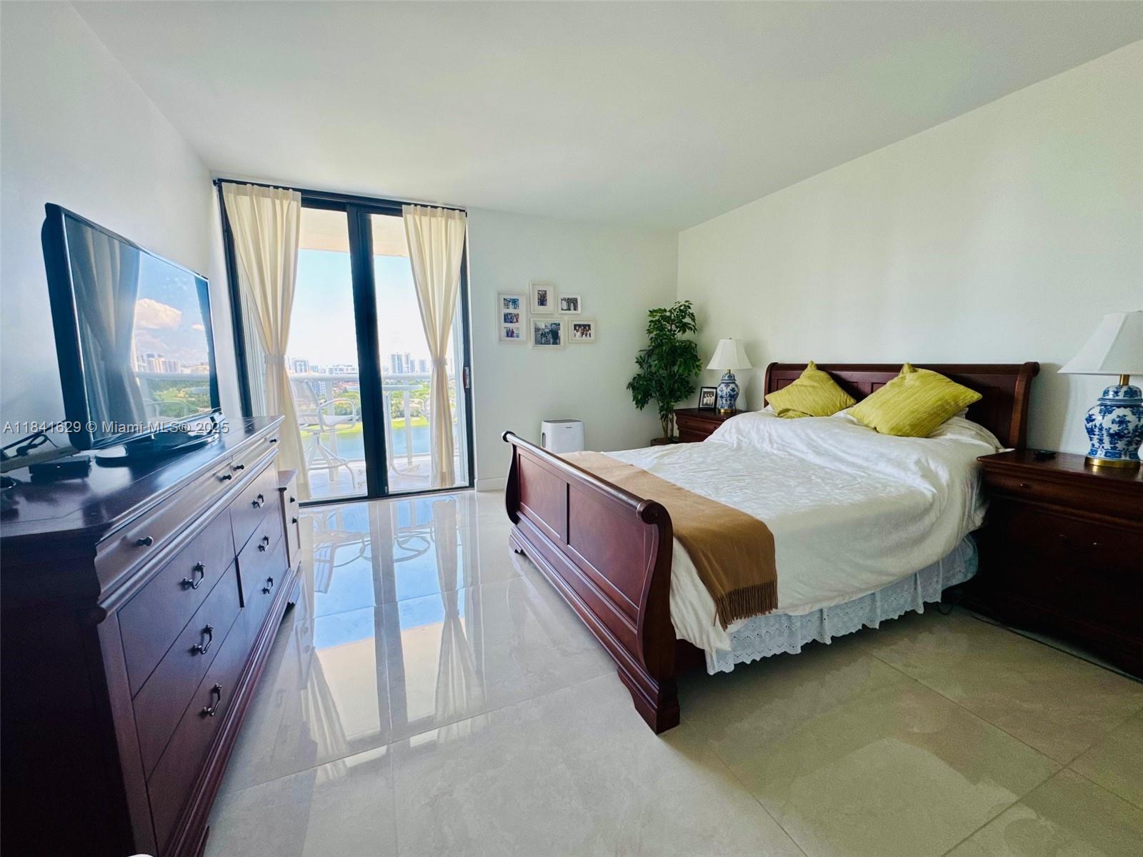 Photo of 3675 Country Club Dr  #2106, Aventura, Florida, 33180 - 