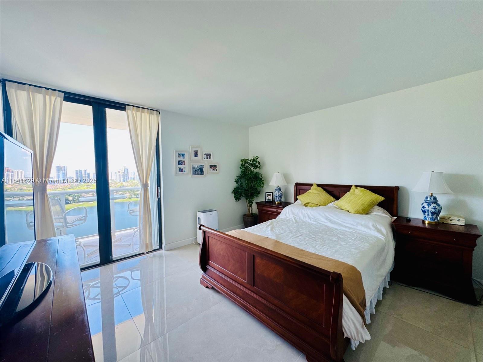 Photo of 3675 Country Club Dr  #2106, Aventura, Florida, 33180 - 