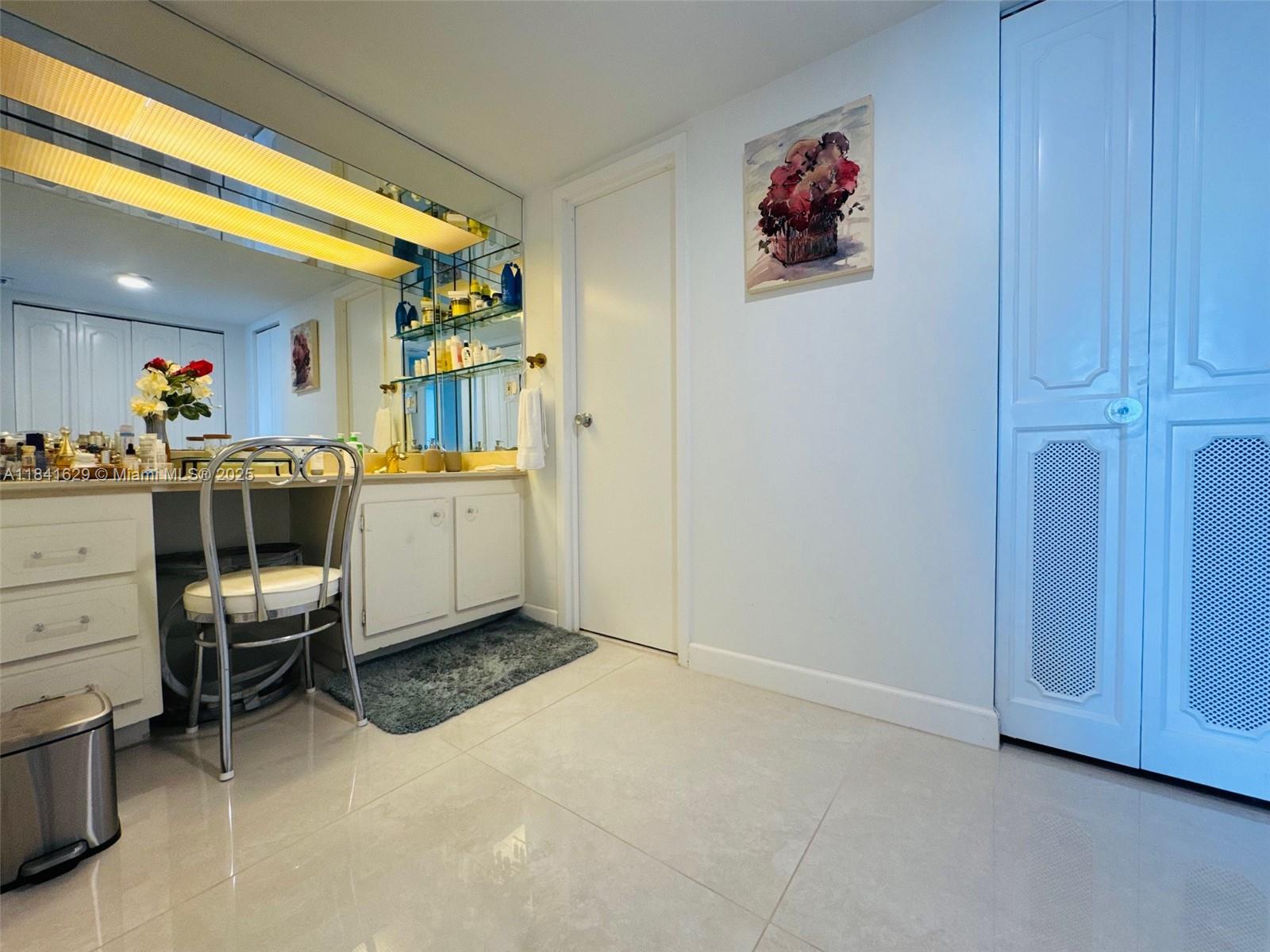 Photo of 3675 Country Club Dr  #2106, Aventura, Florida, 33180 - 
