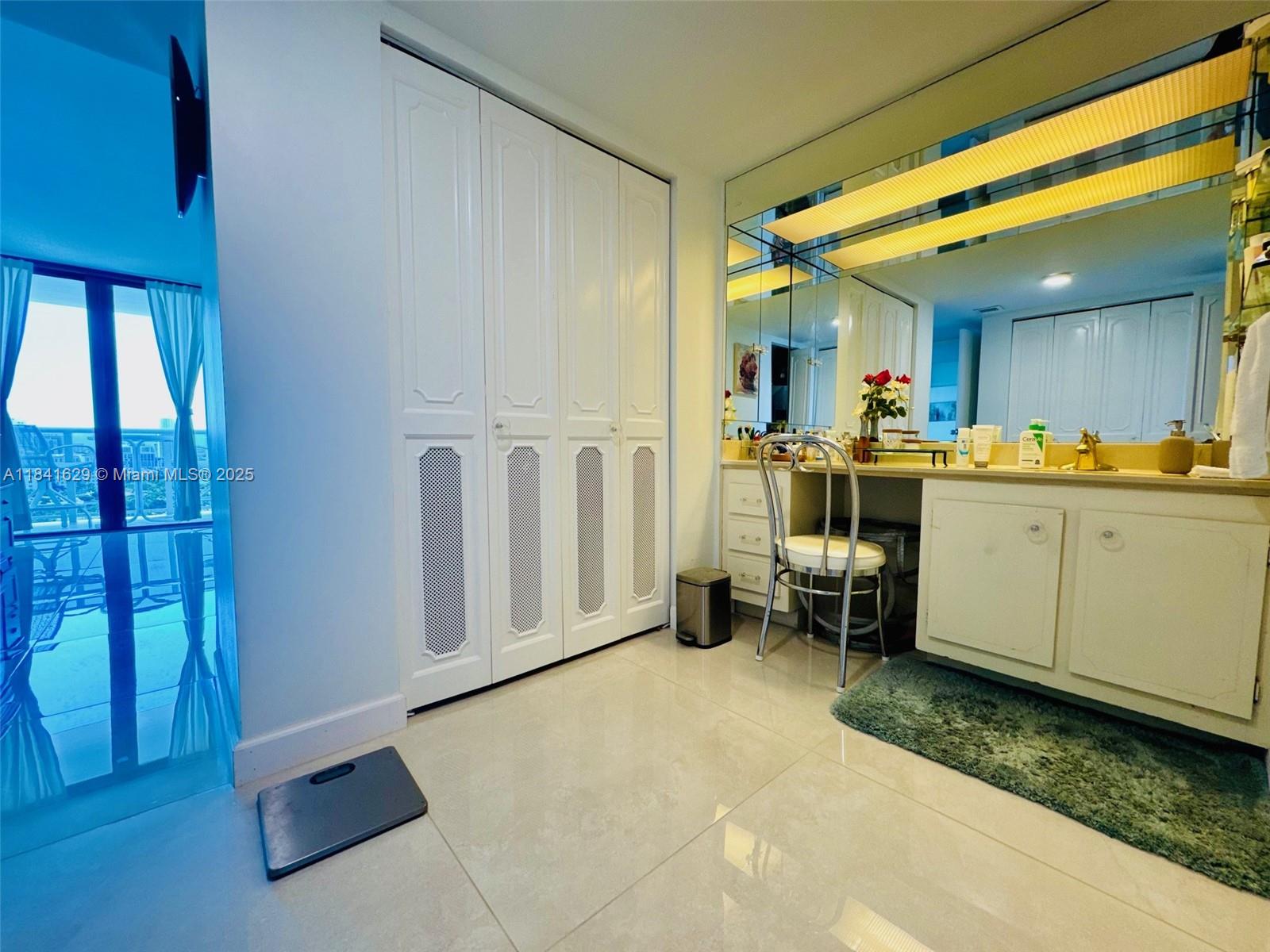 Photo of 3675 Country Club Dr  #2106, Aventura, Florida, 33180 - 