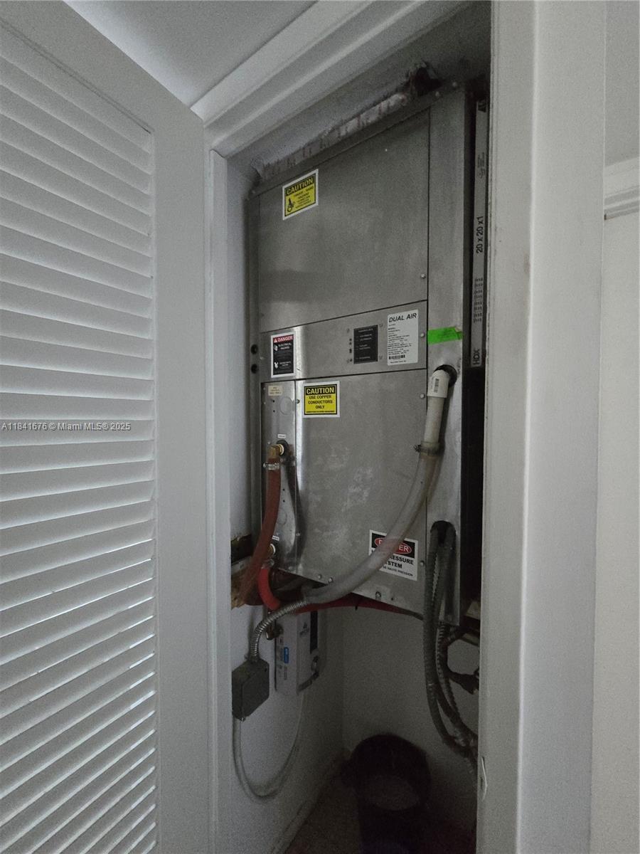 See details 106 1 / 1 700 sq. ft. $ 2025-07-16 0 Photo