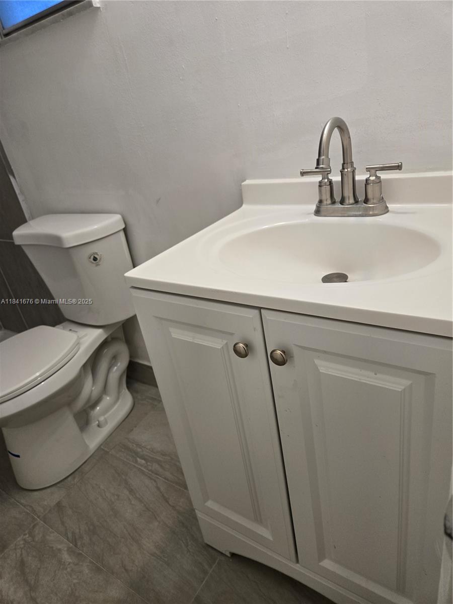 See details 106 1 / 1 700 sq. ft. $ 2025-07-16 0 Photo