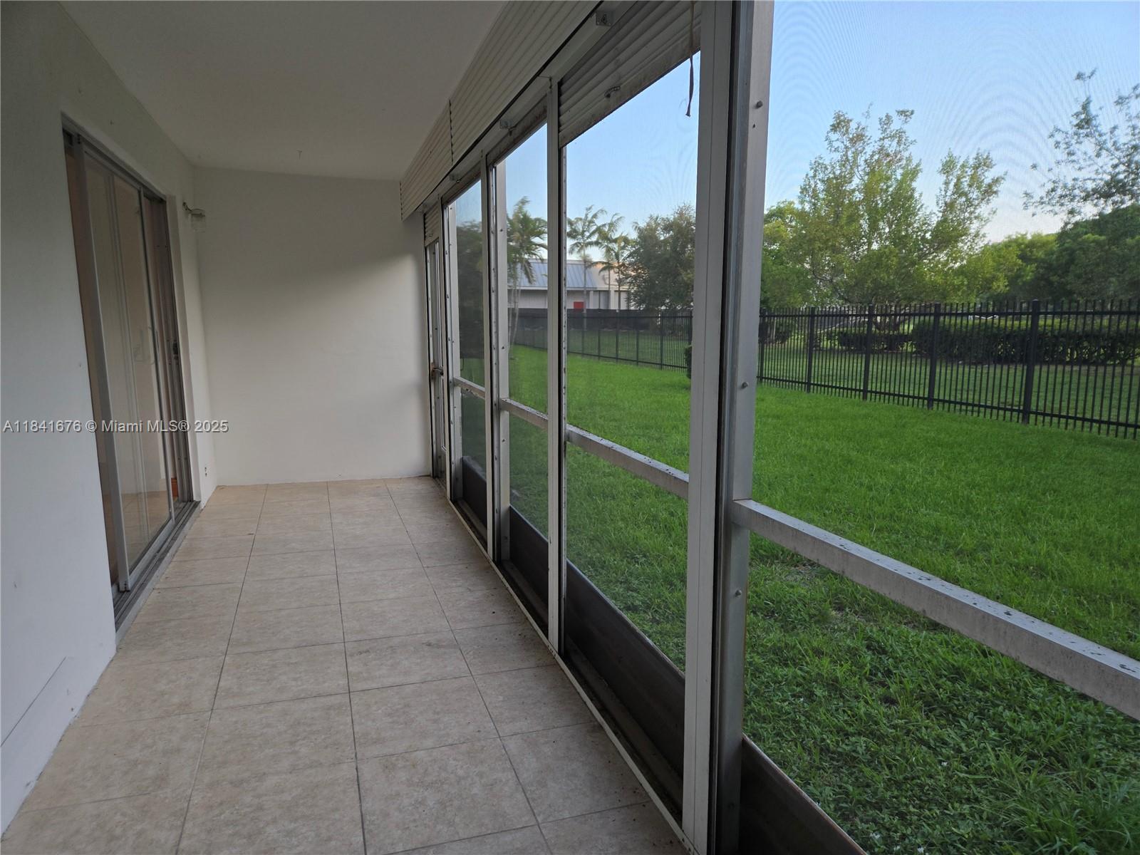 See details 106 1 / 1 700 sq. ft. $ 2025-07-16 0 Photo