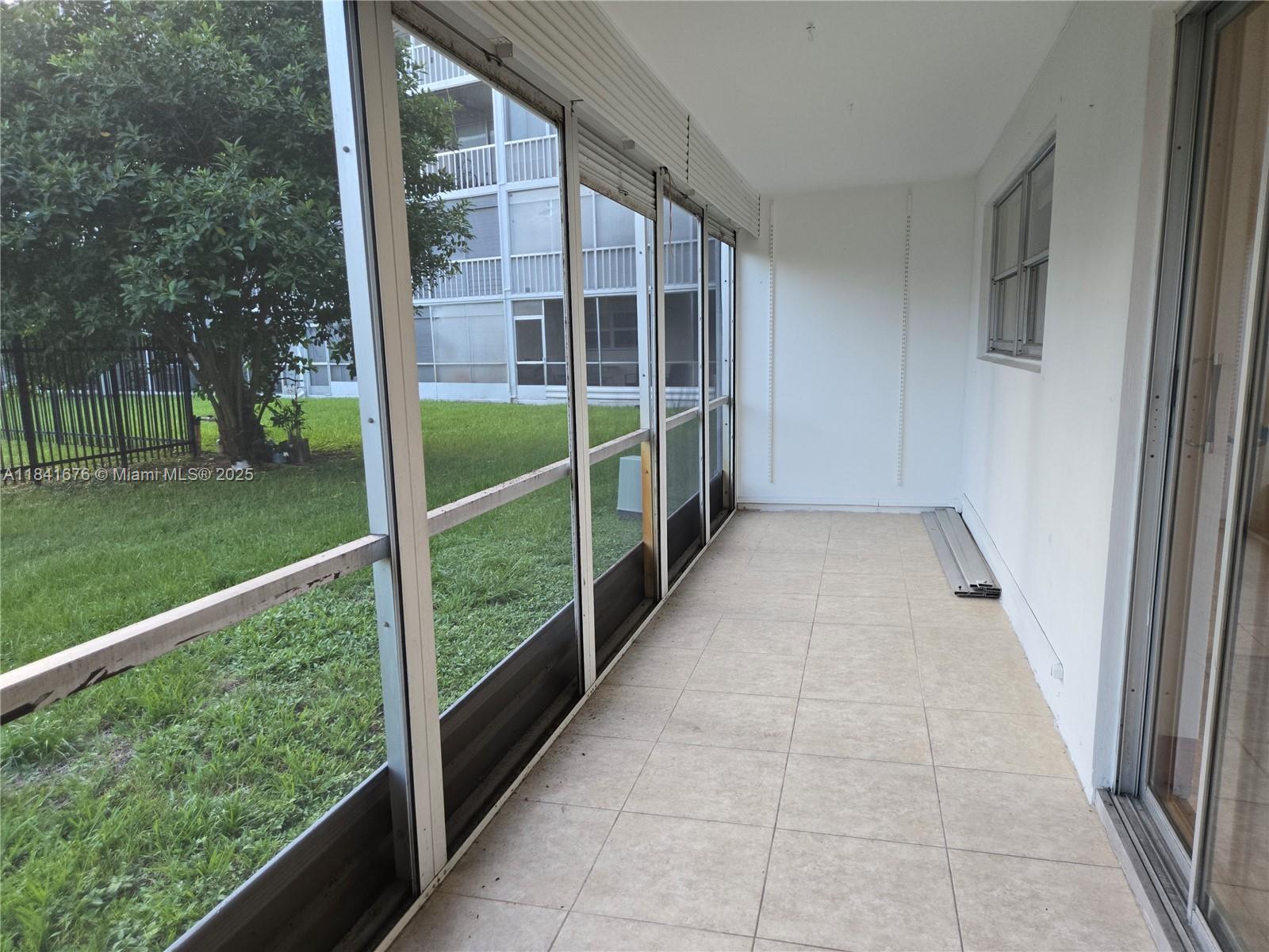 See details 106 1 / 1 700 sq. ft. $ 2025-07-16 0 Photo