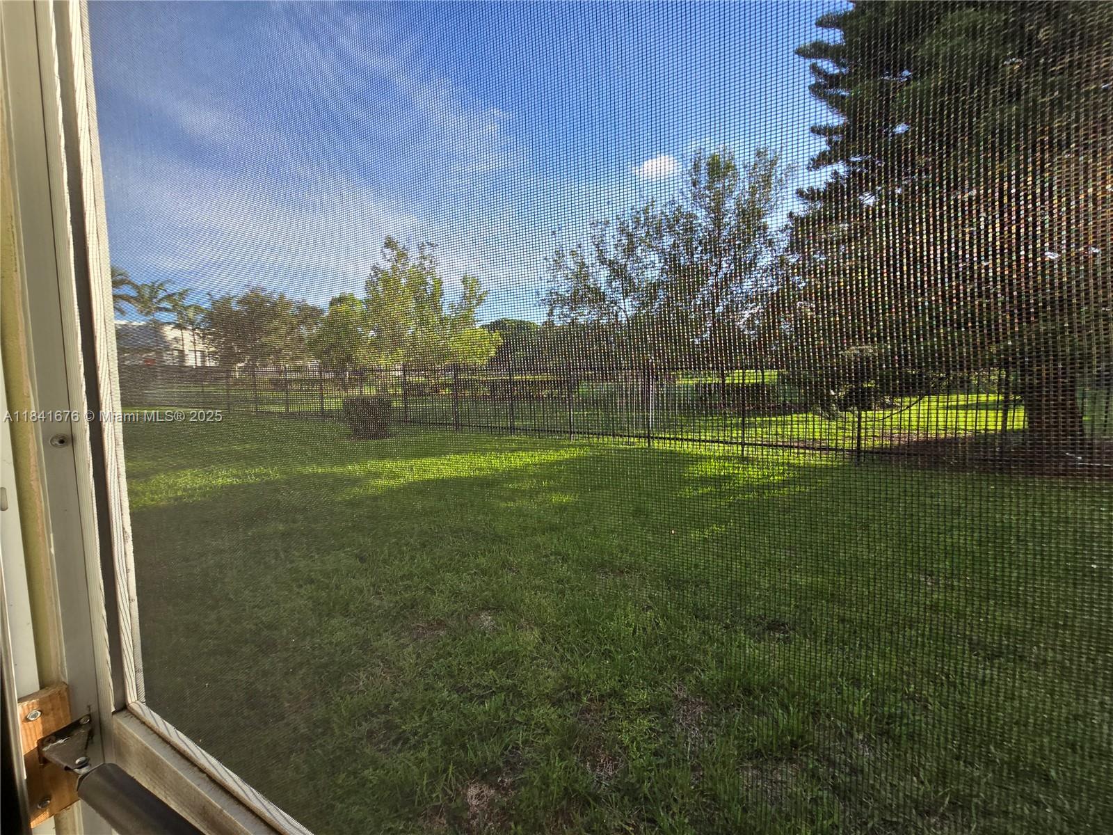 See details 106 1 / 1 700 sq. ft. $ 2025-07-16 0 Photo