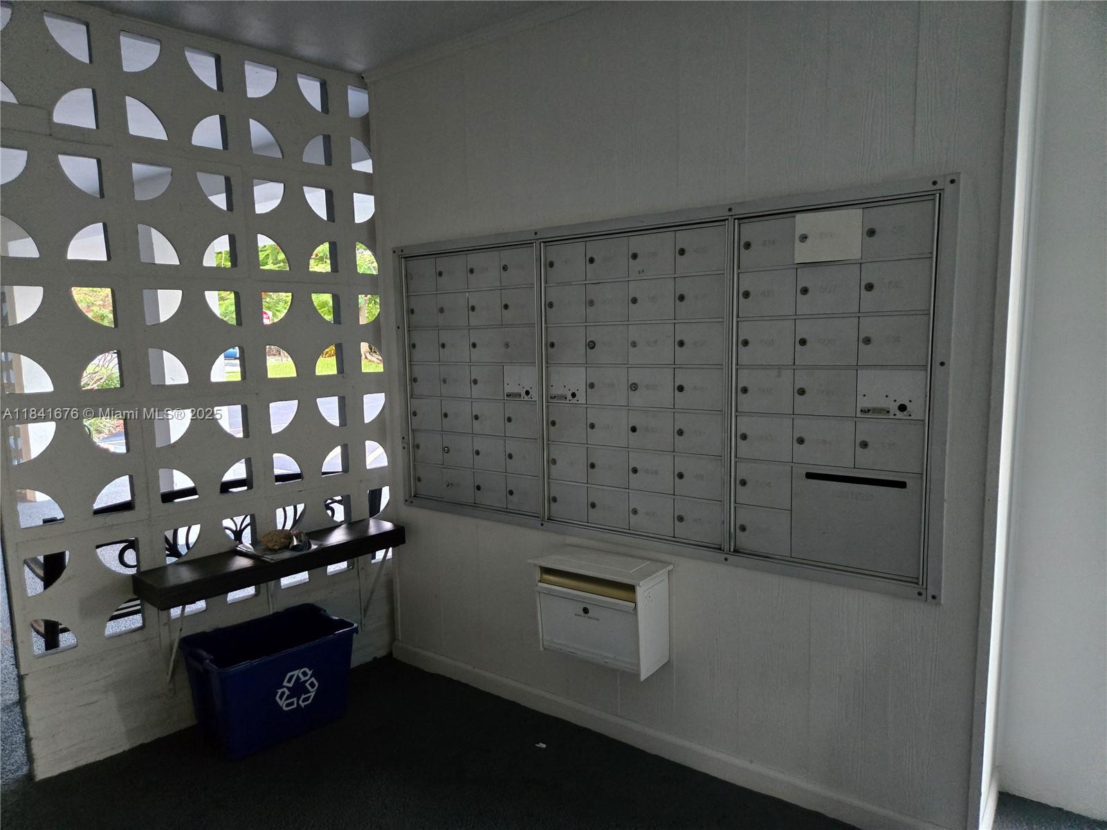 See details 106 1 / 1 700 sq. ft. $ 2025-07-16 0 Photo