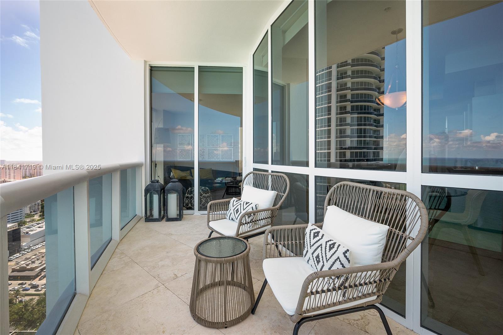 See details 4009A 2 / 2 1324 sq. ft. $ 2025-07-16 0 Photo