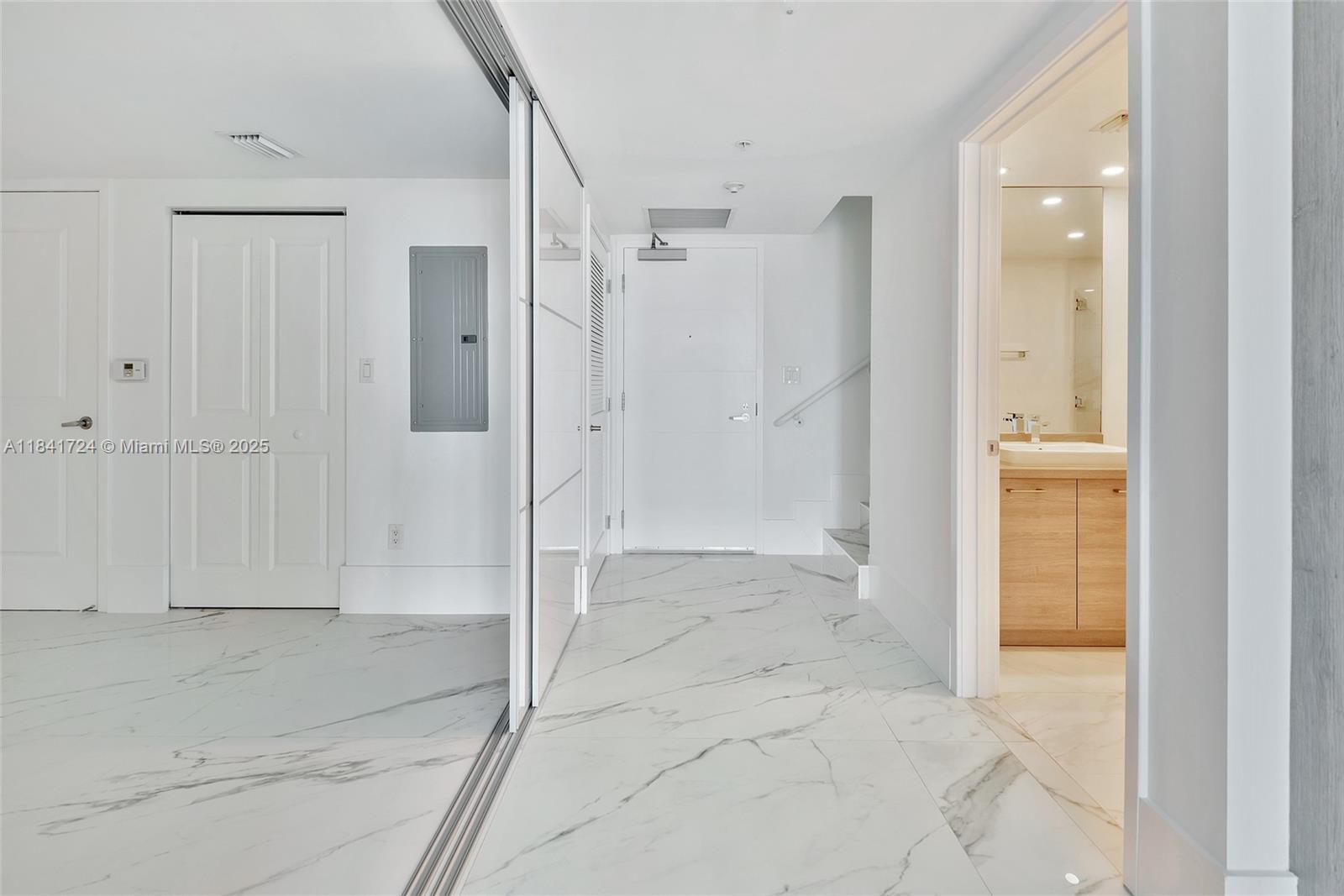 Photo of 400 Sunny Isles Blvd  #917, Sunny Isles Beach, Florida, 33160 - Bathroom 3