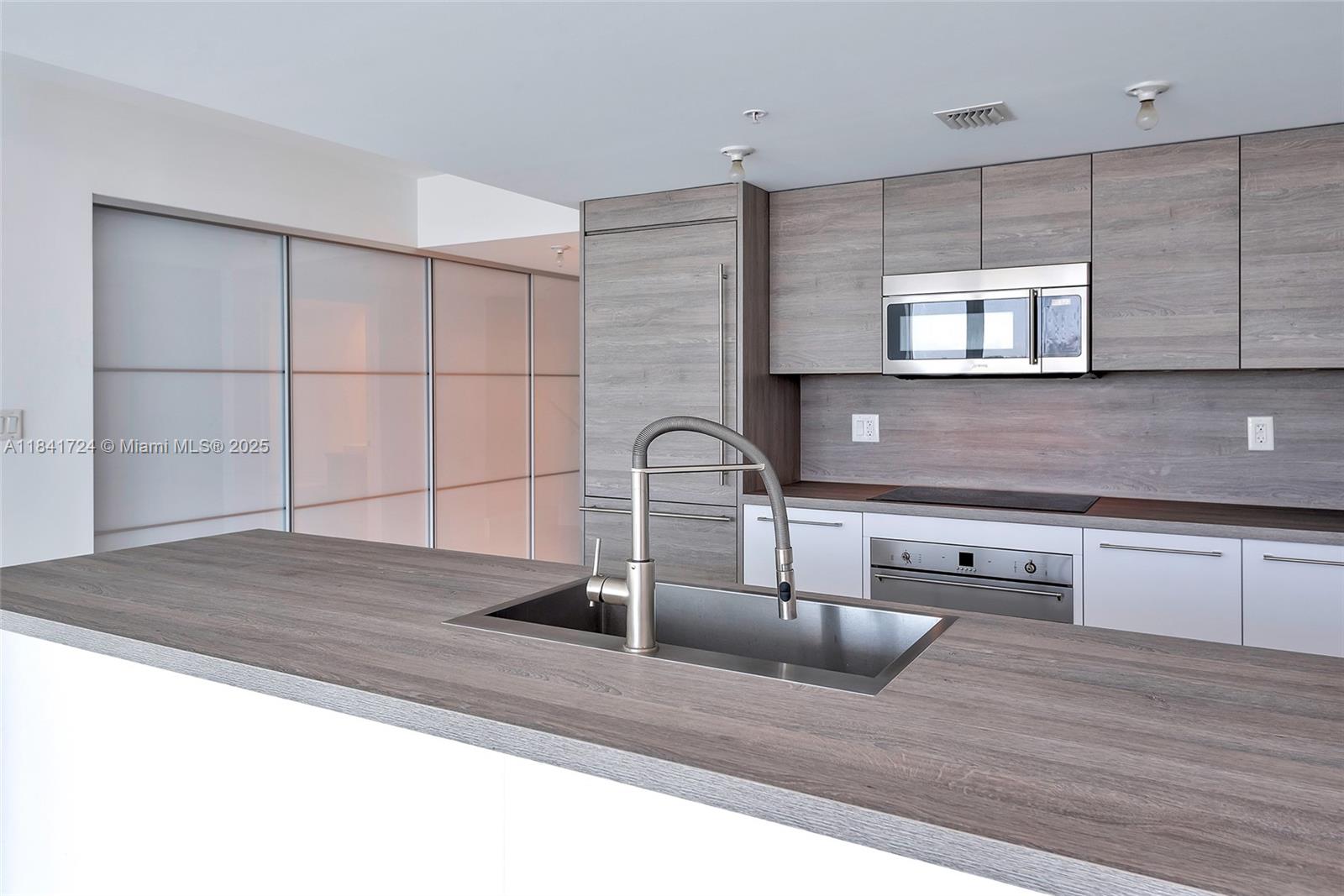 Photo of 400 Sunny Isles Blvd  #917, Sunny Isles Beach, Florida, 33160 - 