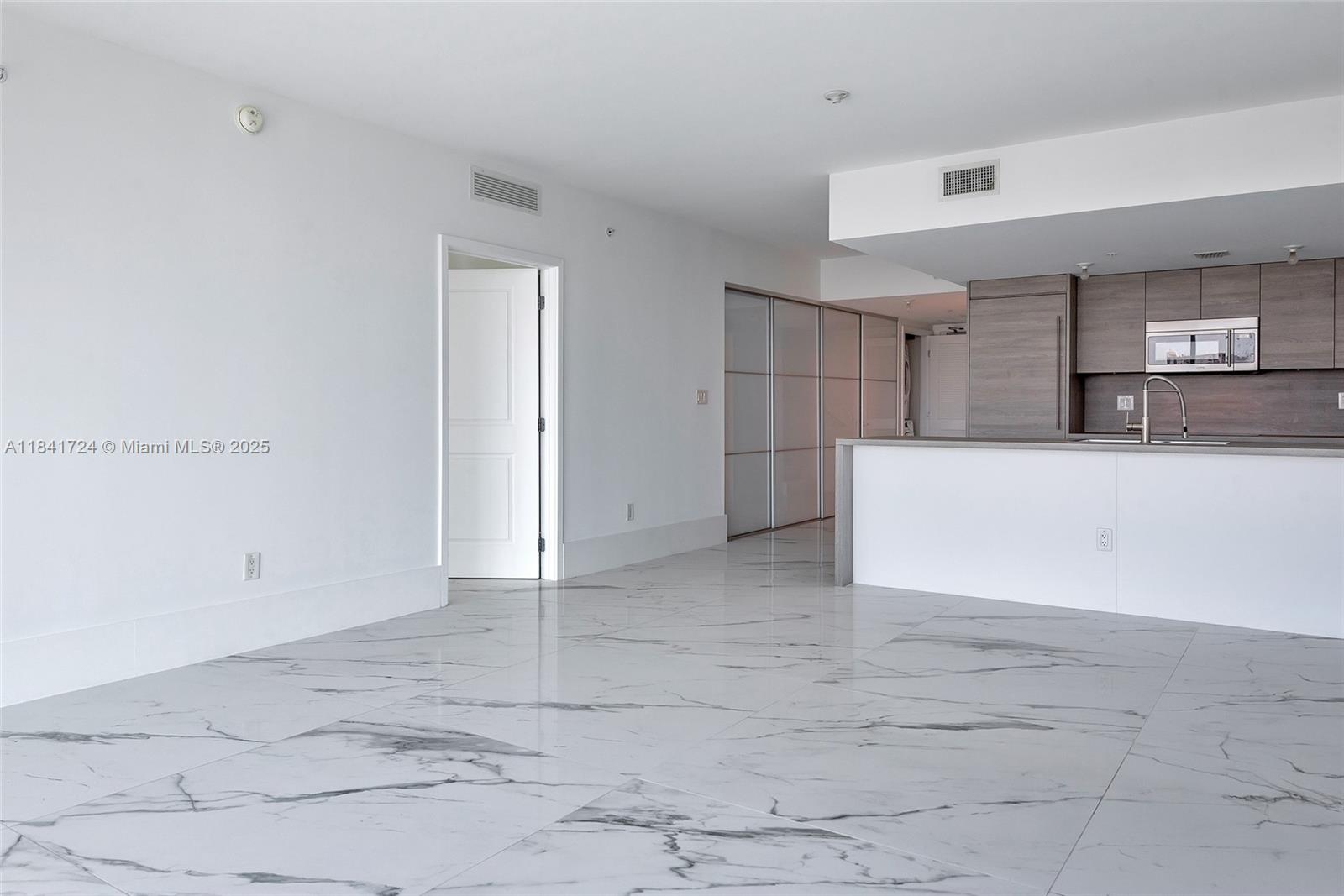 Photo of 400 Sunny Isles Blvd  #917, Sunny Isles Beach, Florida, 33160 - 