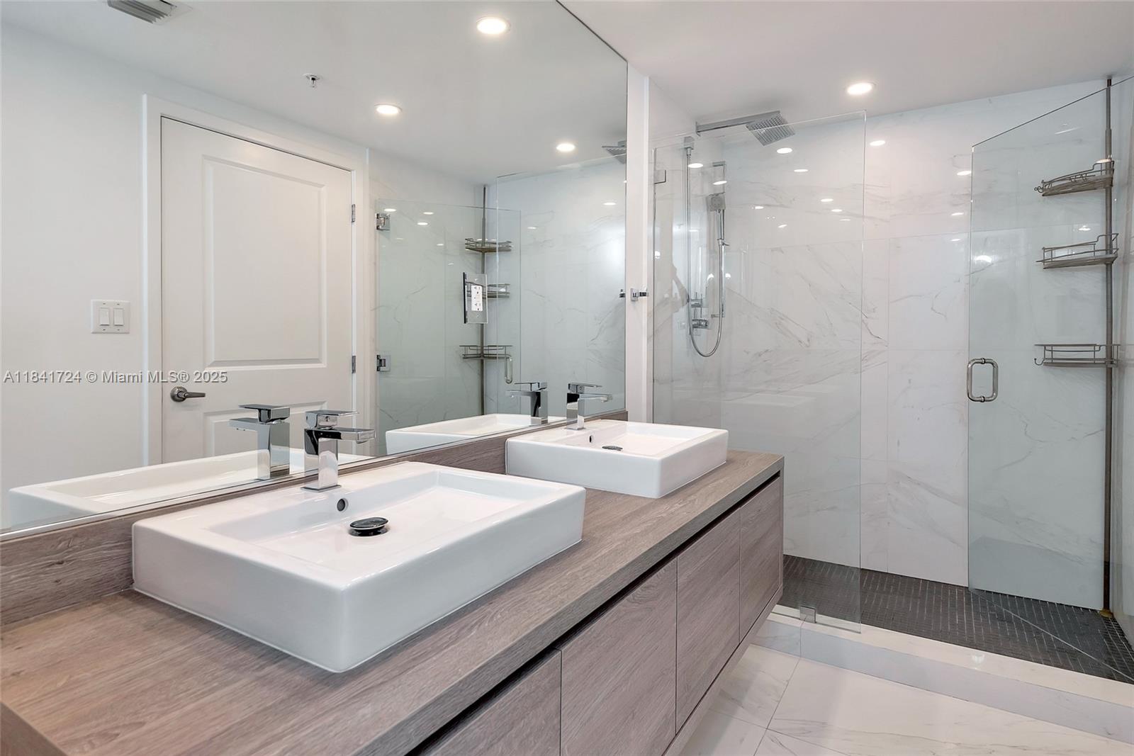 Photo of 400 Sunny Isles Blvd  #917, Sunny Isles Beach, Florida, 33160 - 
