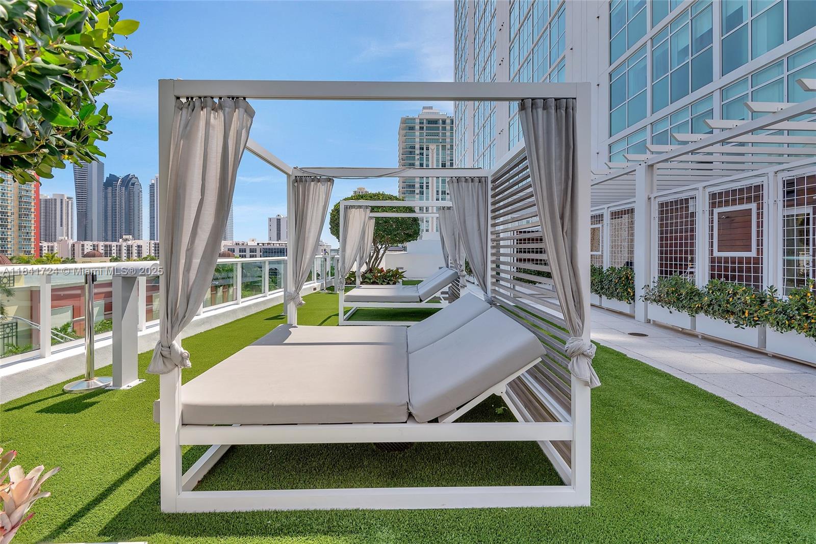 Photo of 400 Sunny Isles Blvd  #917, Sunny Isles Beach, Florida, 33160 - 