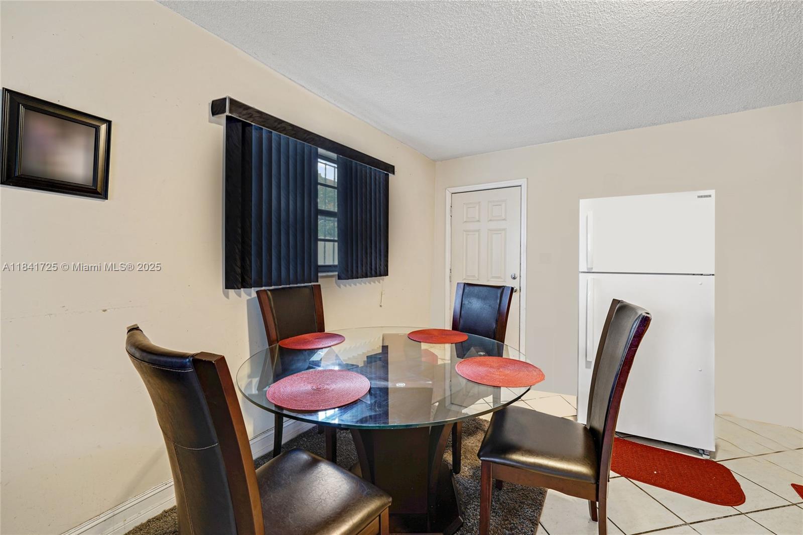 See details / 2496 sq. ft. $ 2025-07-16 0 Photo