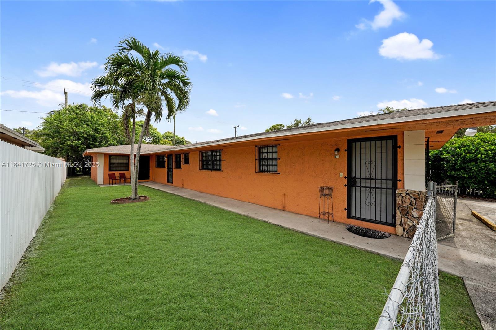 See details / 2496 sq. ft. $ 2025-07-16 0 Photo