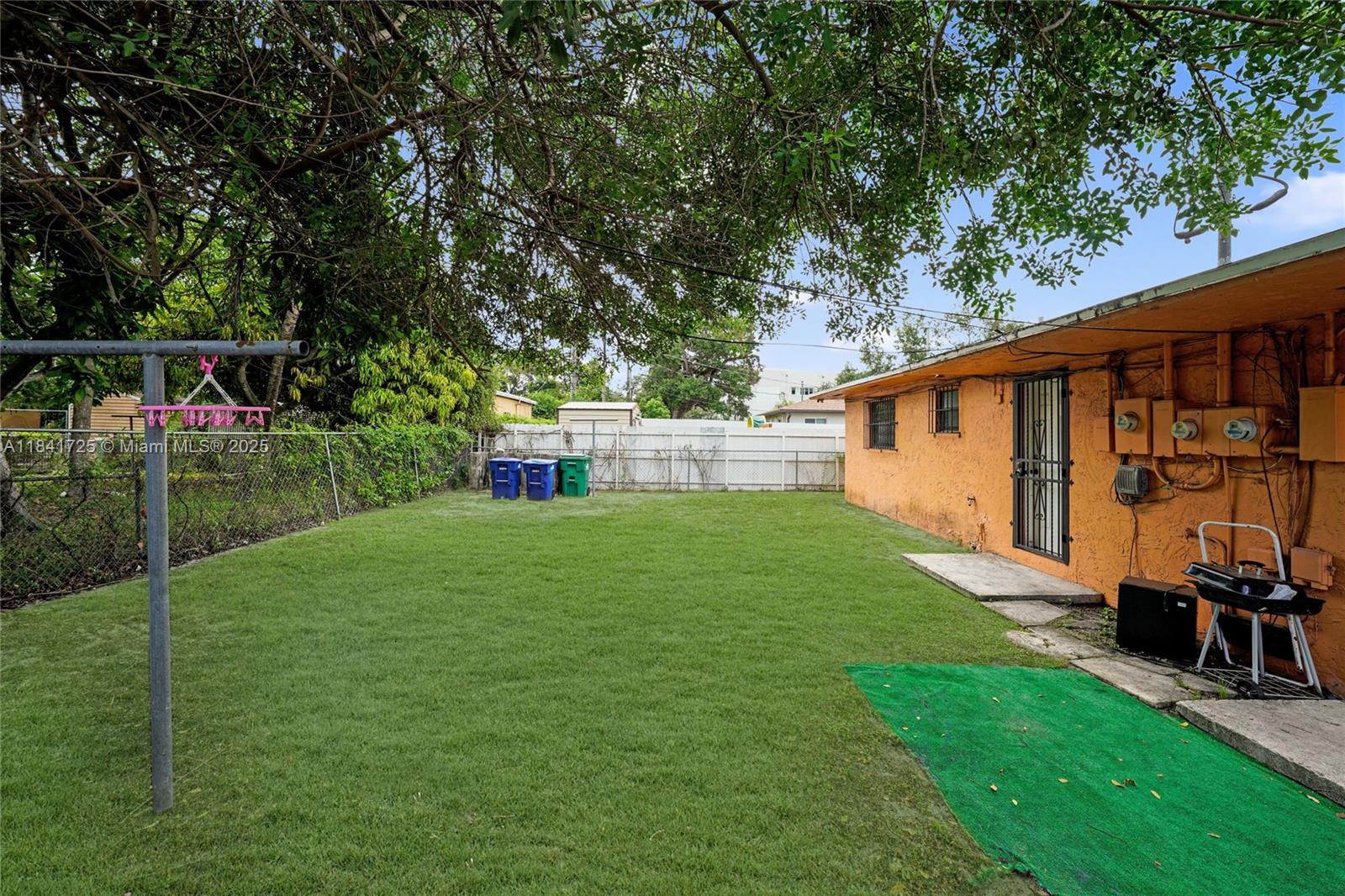 See details / 2496 sq. ft. $ 2025-07-16 0 Photo