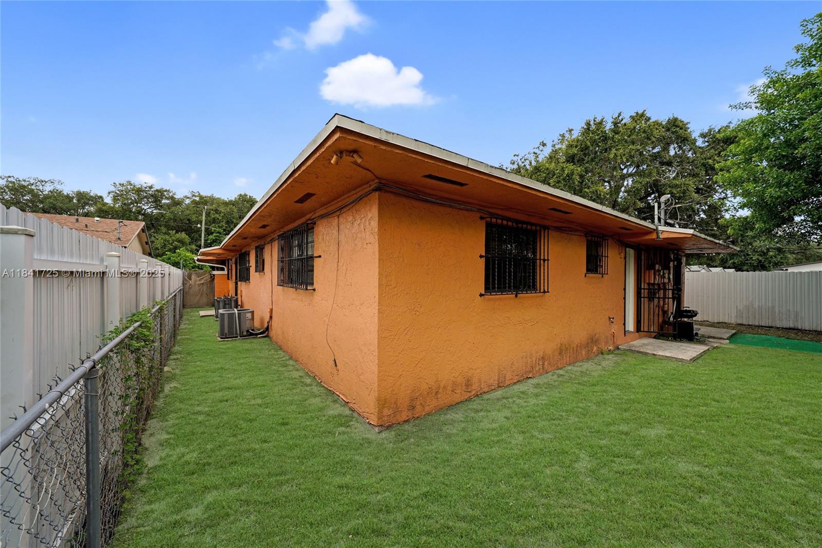 See details / 2496 sq. ft. $ 2025-07-16 0 Photo