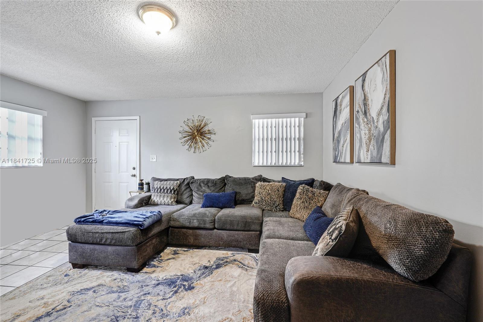 See details / 2496 sq. ft. $ 2025-07-16 0 Photo