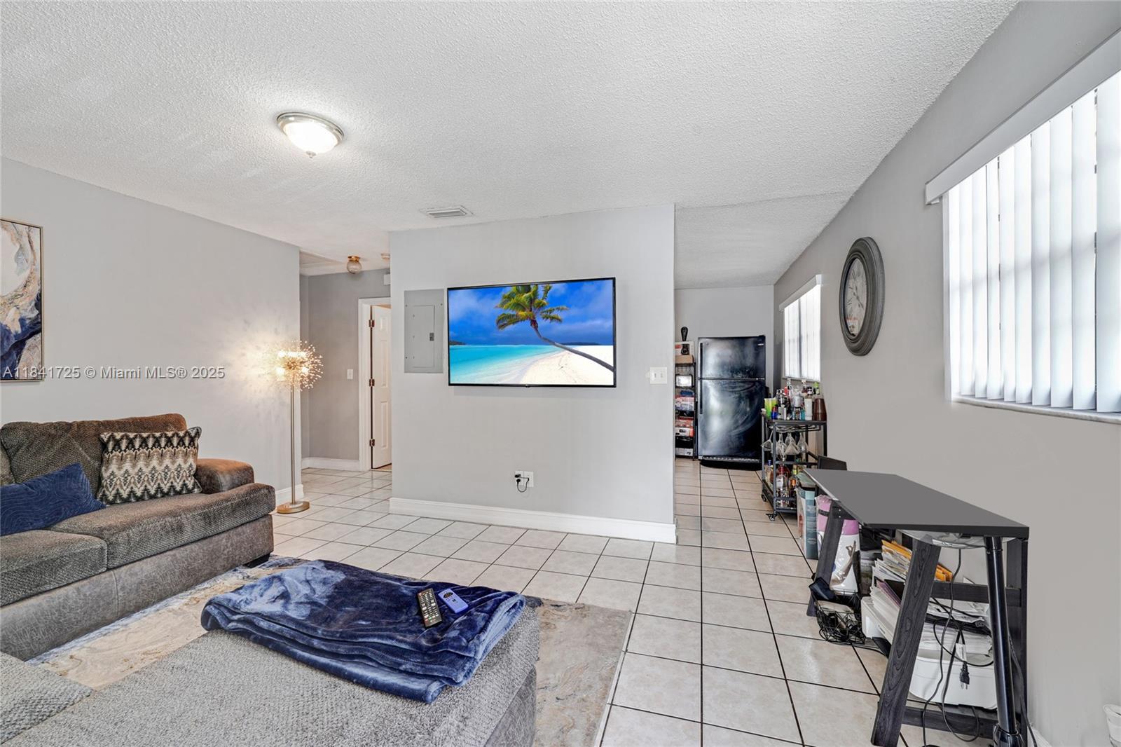 See details / 2496 sq. ft. $ 2025-07-16 0 Photo