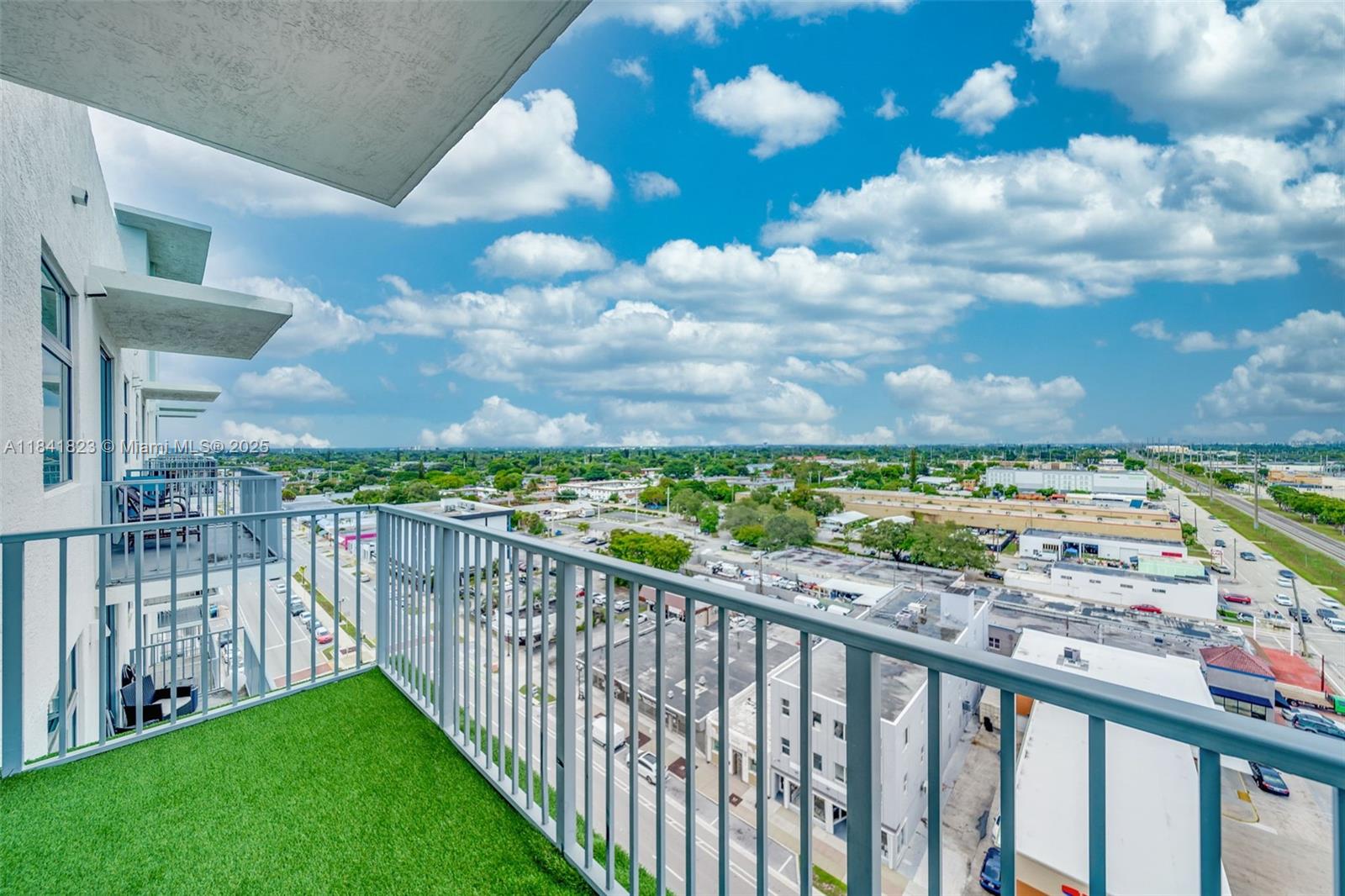 Photo of 140 Dixie Hwy  #1007, Hollywood, Florida, 33020 - 