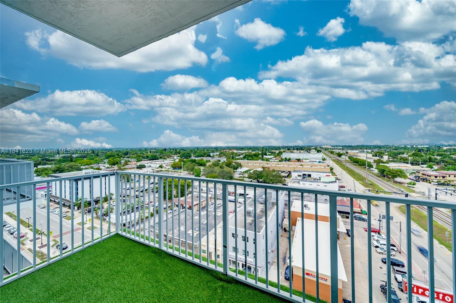 Photo of 140 Dixie Hwy  #1007, Hollywood, Florida, 33020 - 