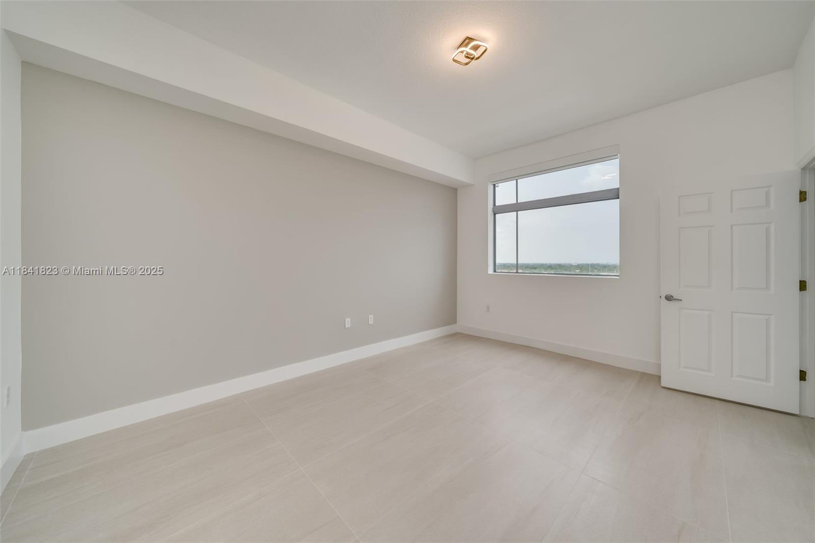 Photo of 140 Dixie Hwy  #1007, Hollywood, Florida, 33020 - master