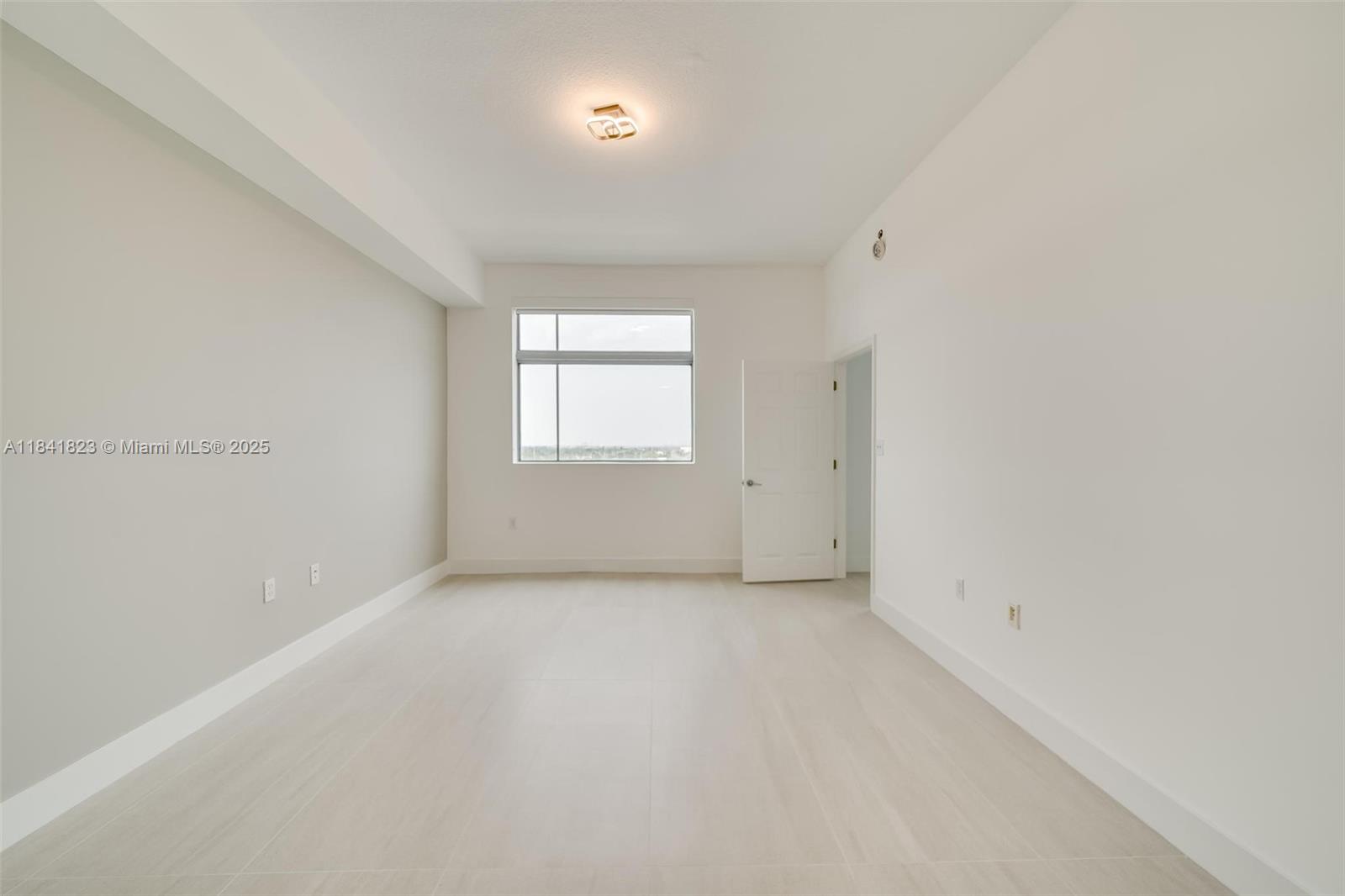 Photo of 140 Dixie Hwy  #1007, Hollywood, Florida, 33020 - master