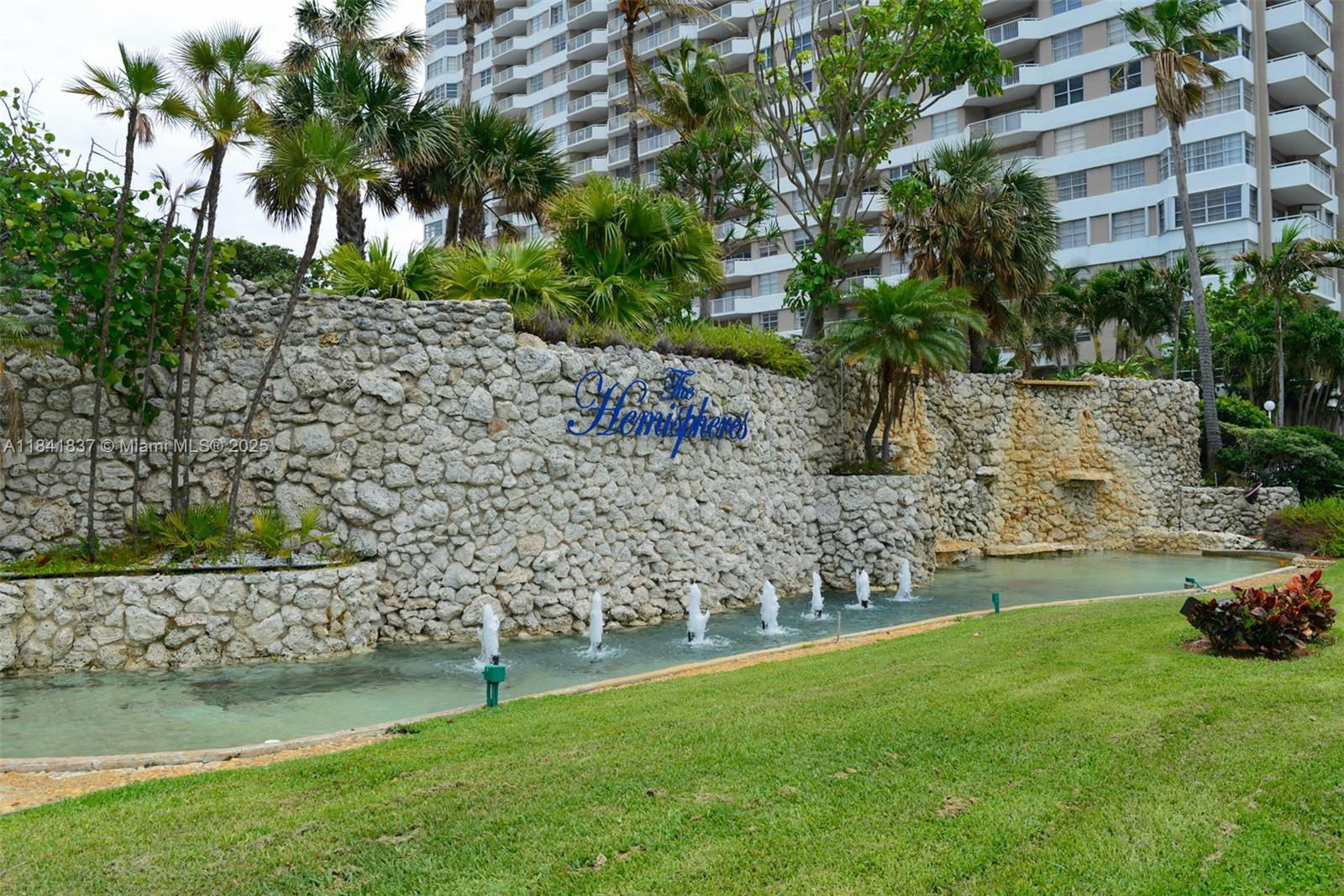 See details 18B 1 / 2 870 sq. ft. $ 2025-07-16 0 Photo